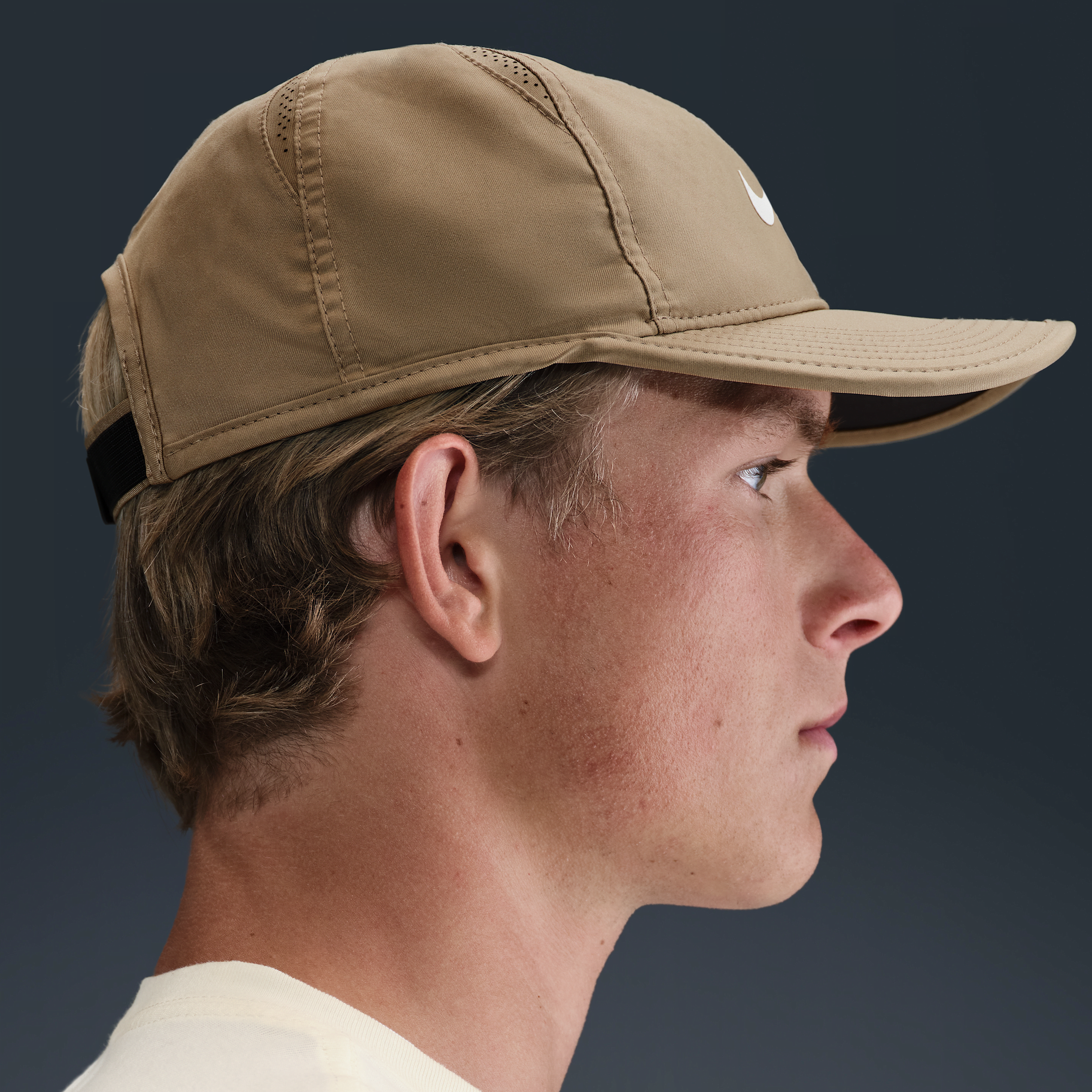 Casquette Featherlight souple Nike Dri-FIT Club - Marron
