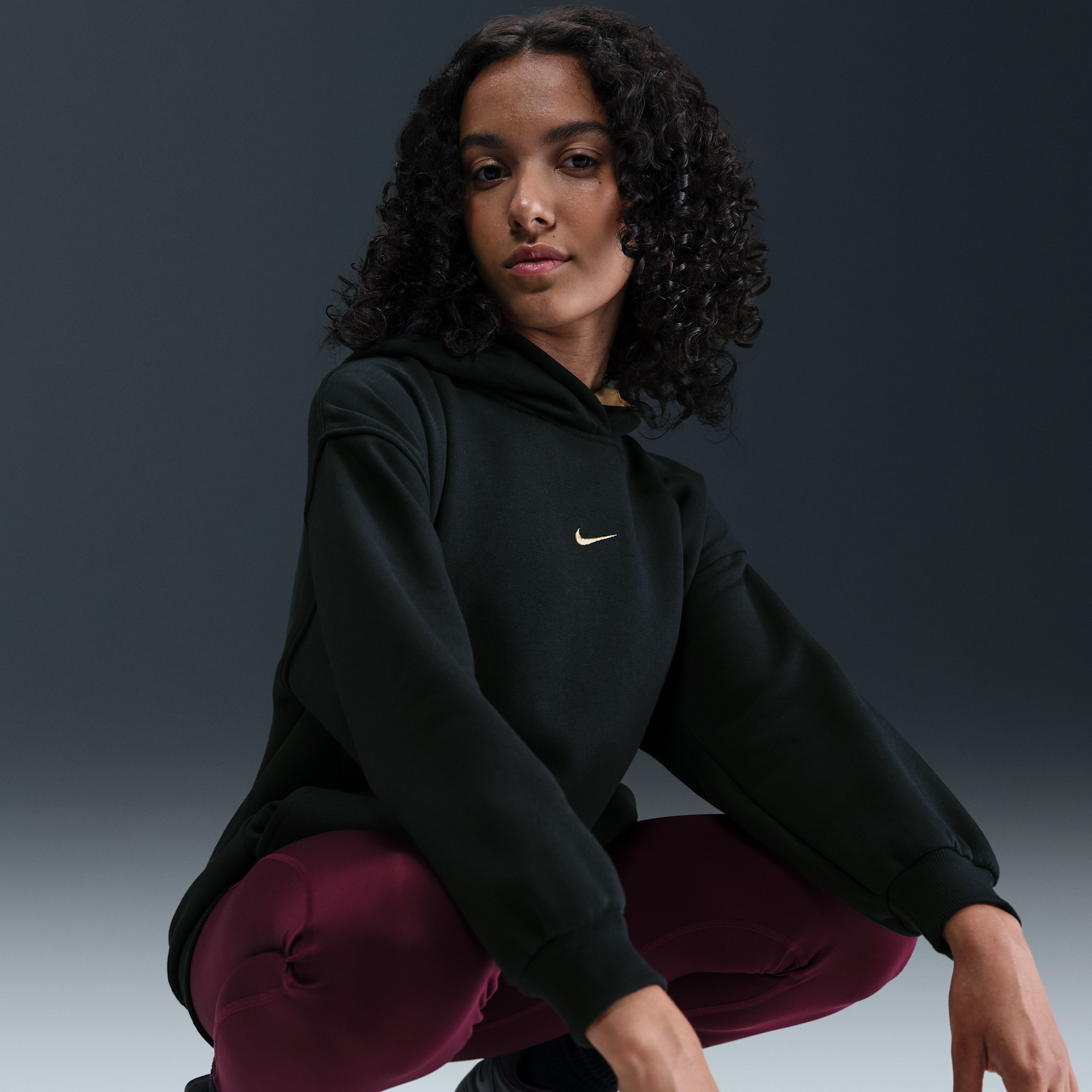 Thumbnail - Nike Club Fleece extragroßer Hoodie für ältere Kinder (Mädchen) - Schwarz