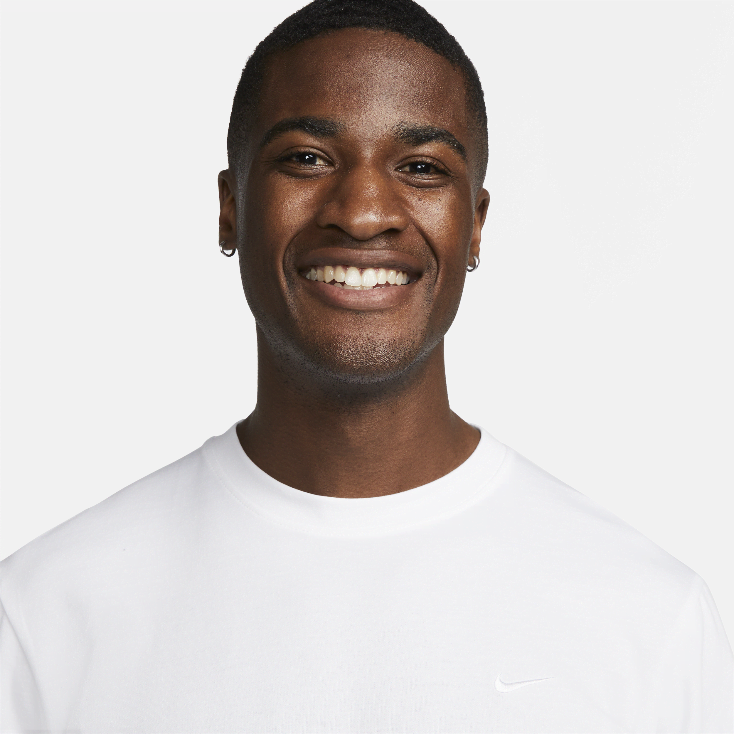 Haut à manches courtes Dri-FIT Nike Primary pour homme - Blanc