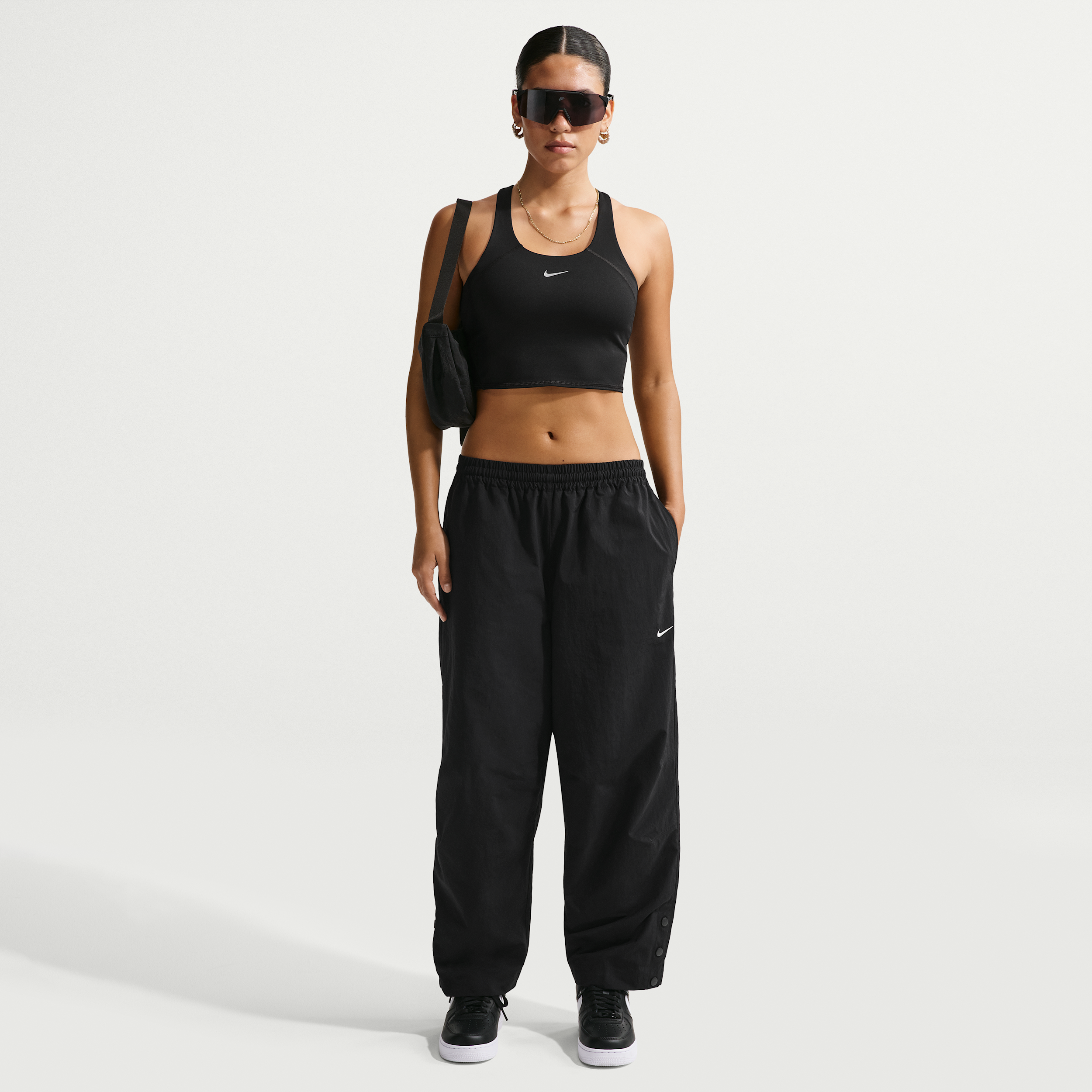 Nike geweven oversized damesbroek met hoge taille - Zwart