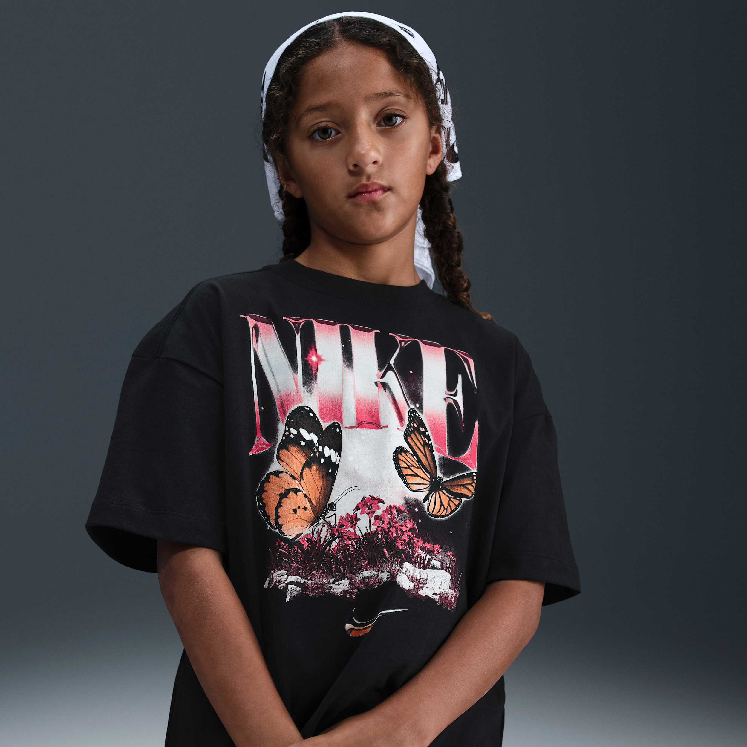 Nike Older Kids (Girls) T-Shirt - Black - Cotton