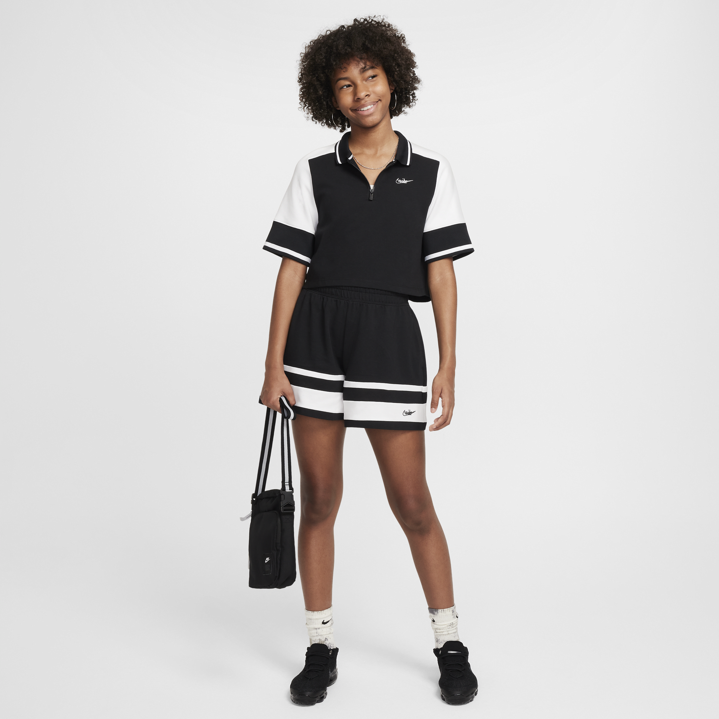Nike Sportswear Croptop voor meisjes Zwart