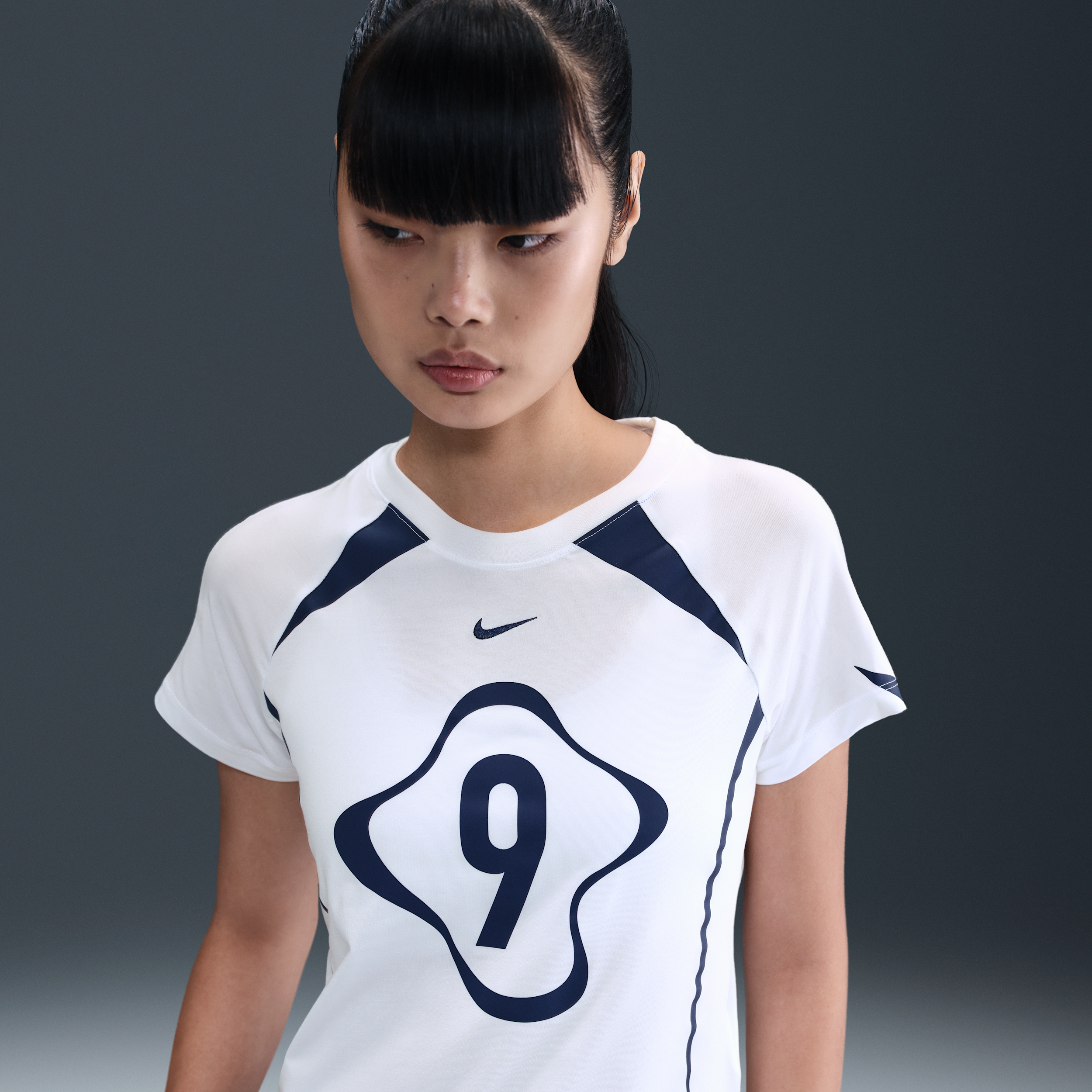 Nike Chill Knit Women's Slim T-Shirt - White