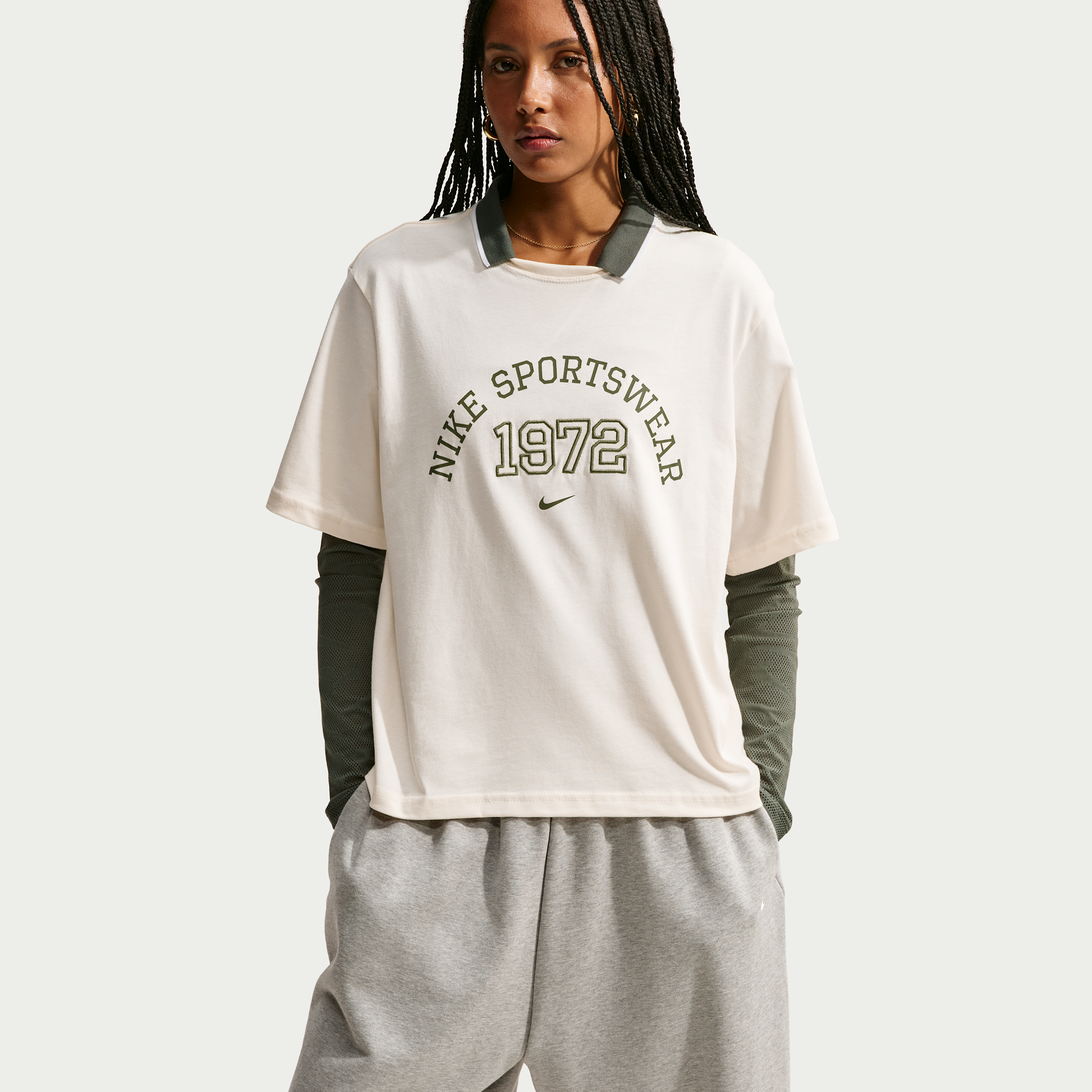 Nike -T-shirt til kvinder - brun