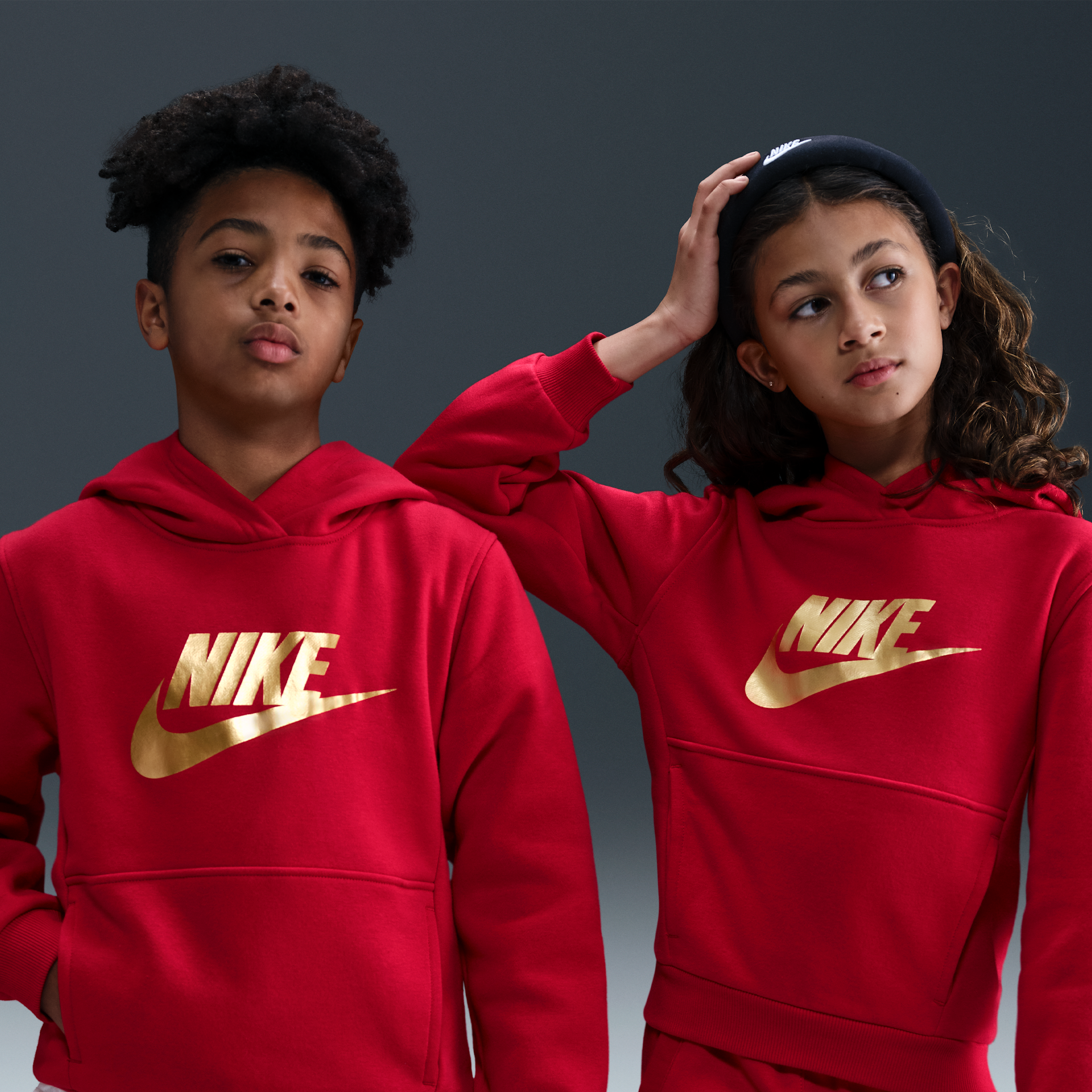Nike Club Fleece Older Kids Hoodie - Red - Cotton/Polyester