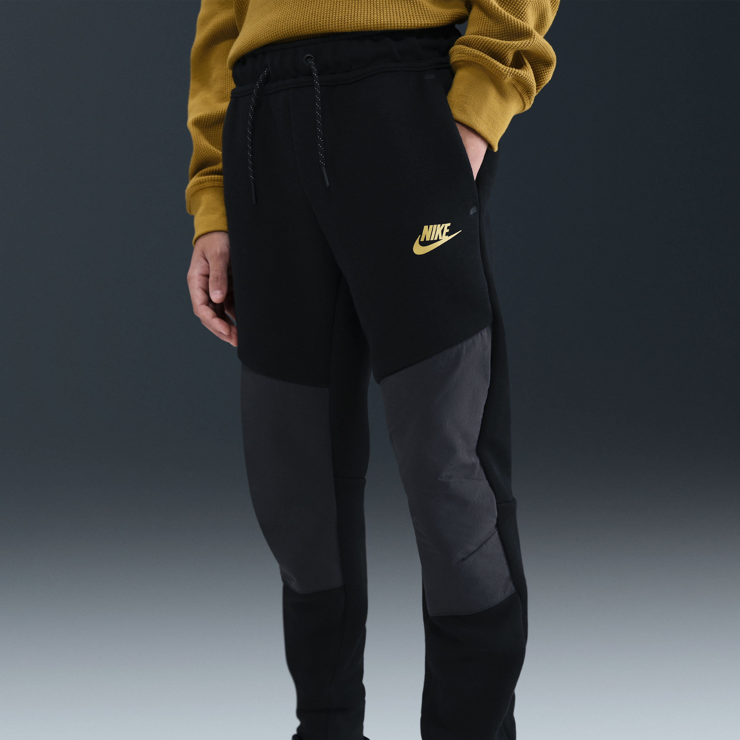 Thumbnail - Nike Tech Fleece Jogger für ältere Kinder - Schwarz