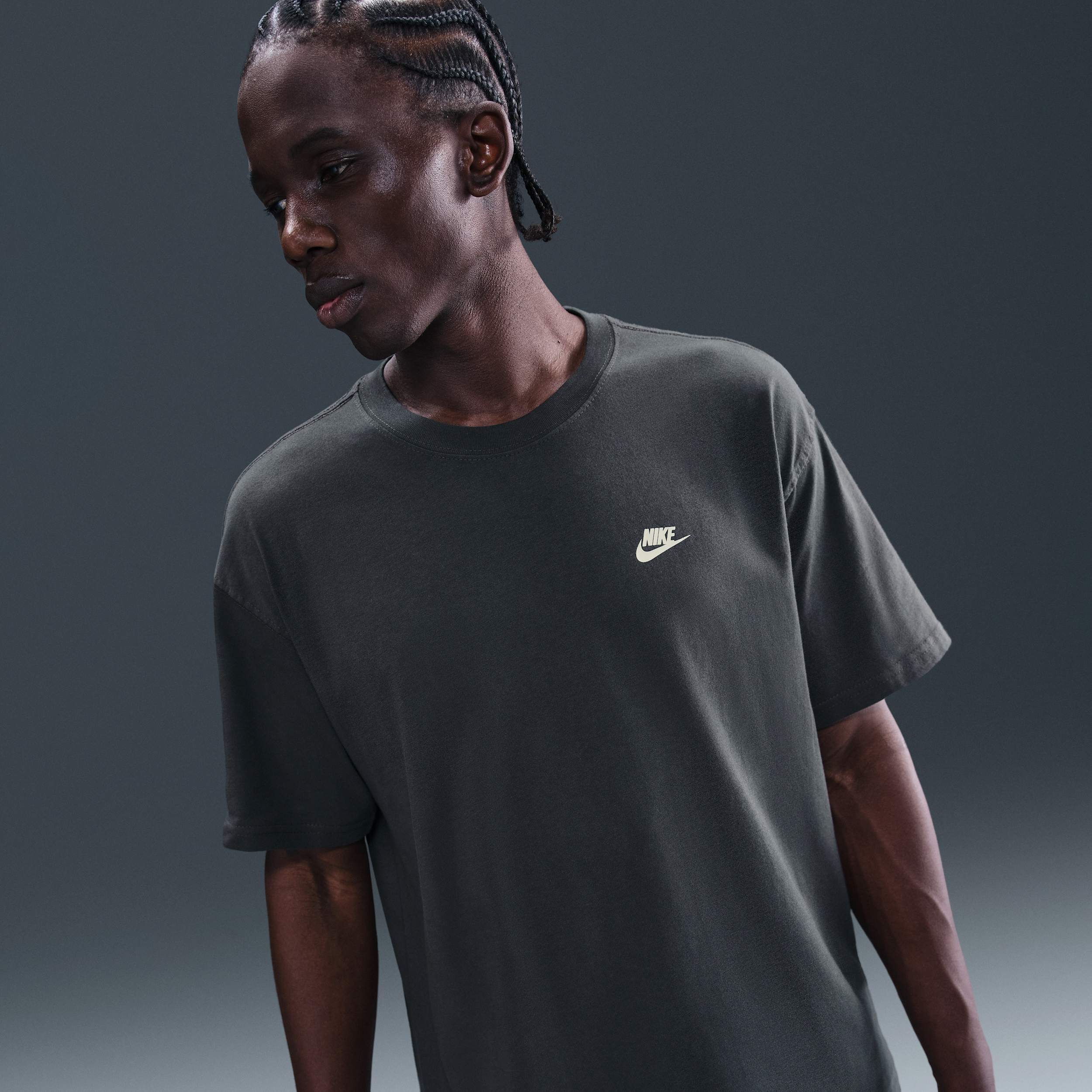 Thumbnail - Nike Max90 Basketball-T-Shirt (Herren) - Grau