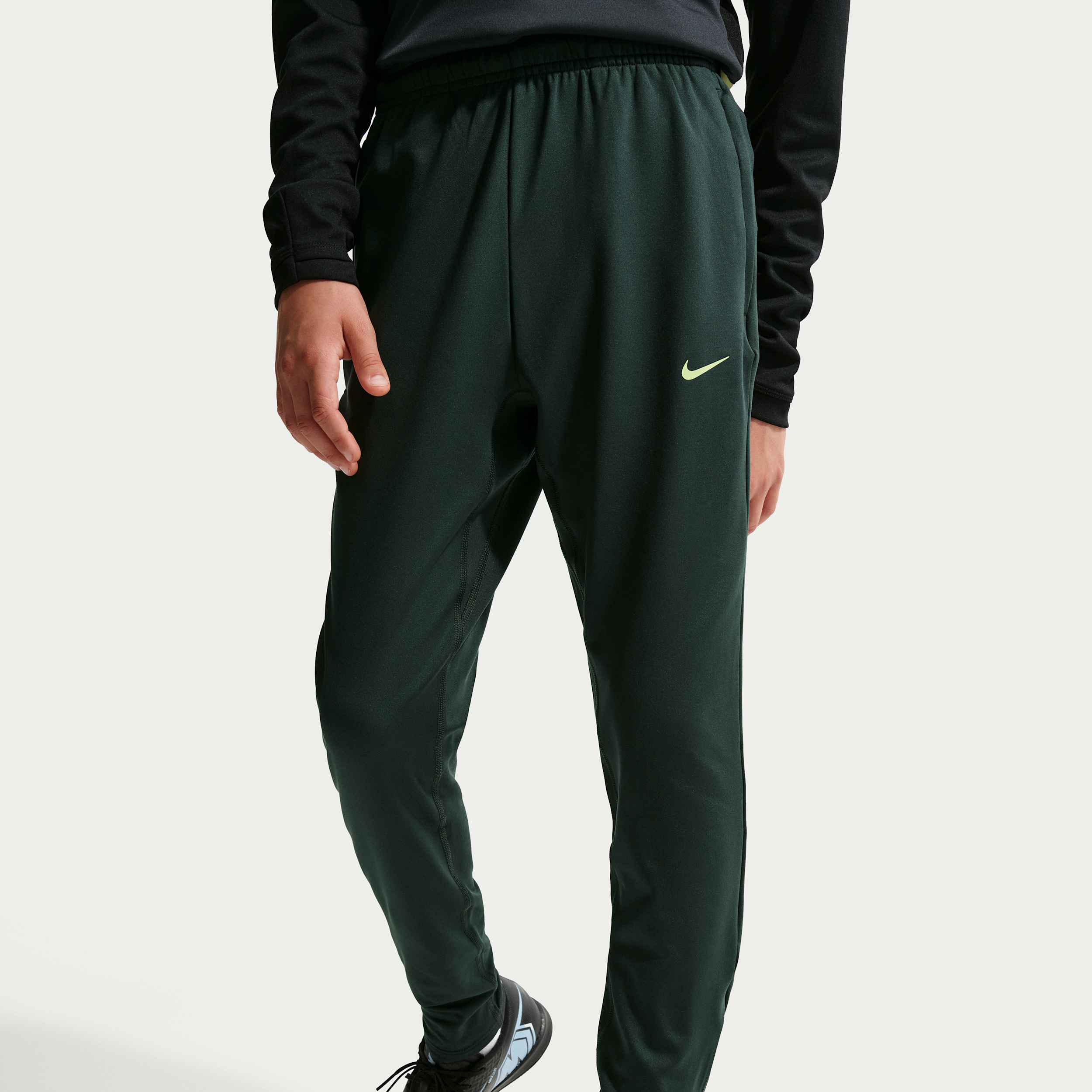 Thumbnail - Nike Dri-FIT Strike Fußballhose für ältere Kinder - Grün