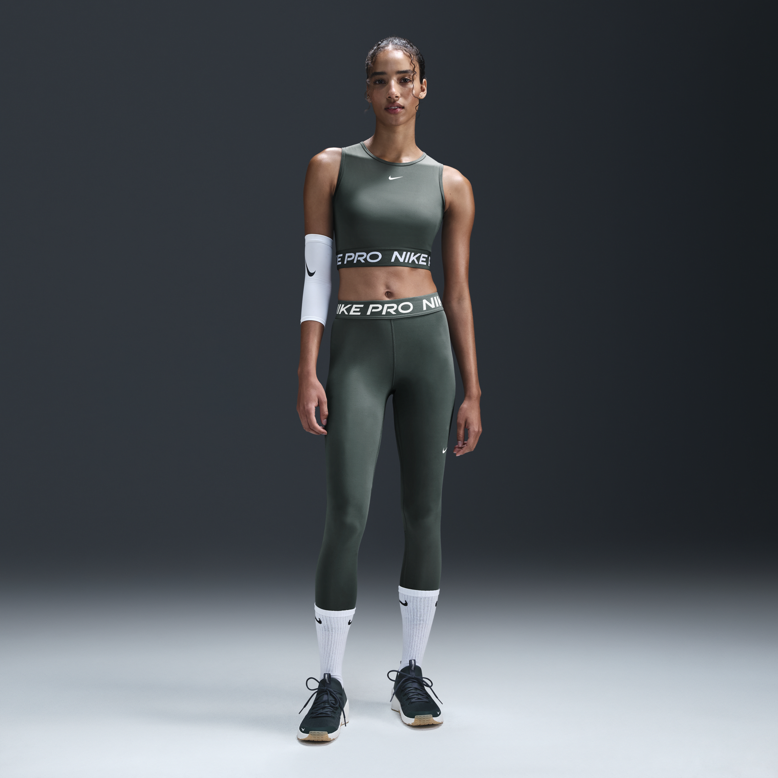 Débardeur court Nike Pro Dri-FIT pour femme - Vert