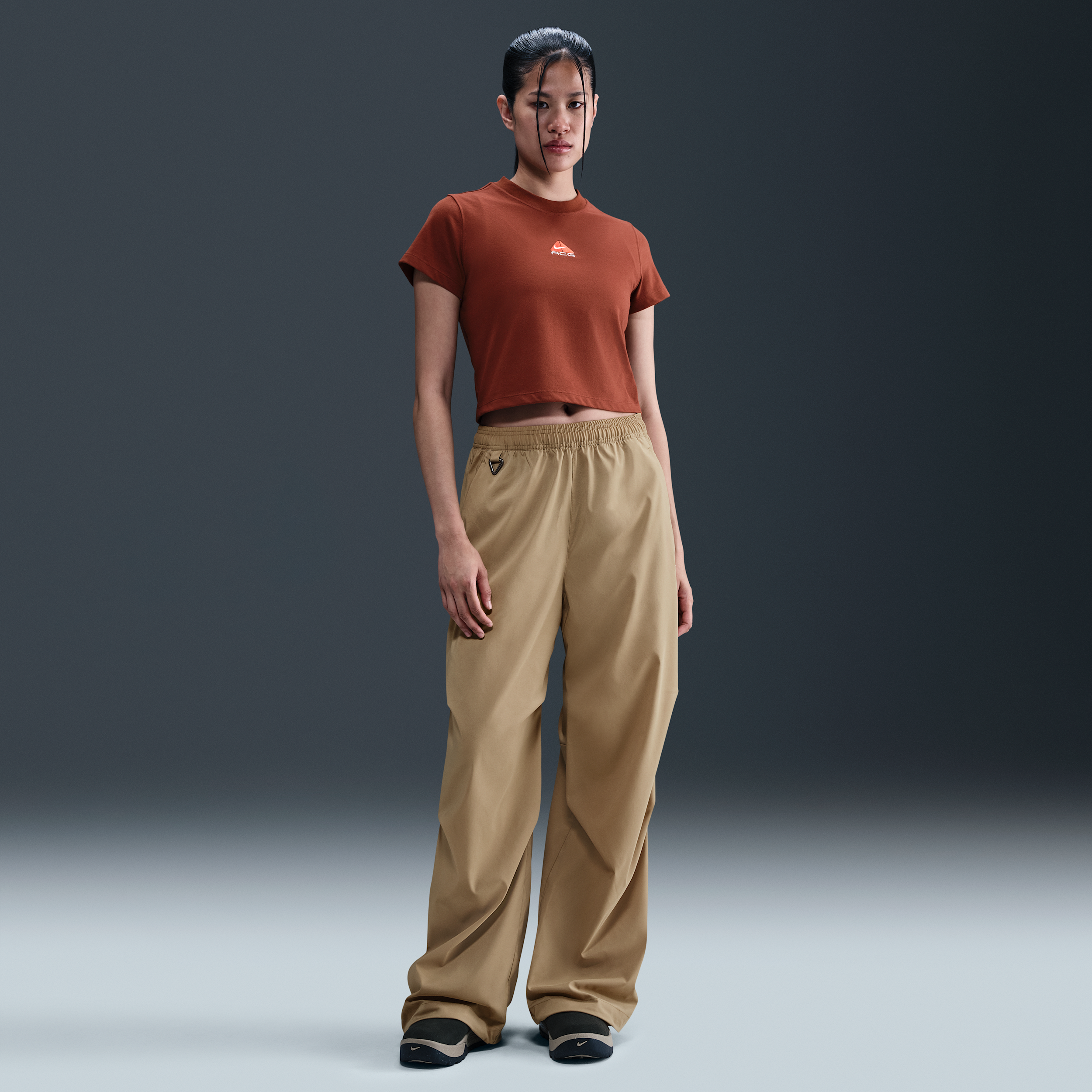 Nike ACG Activitorium Womens High-Waisted UV Trousers - Brown - Polyester/Elastane