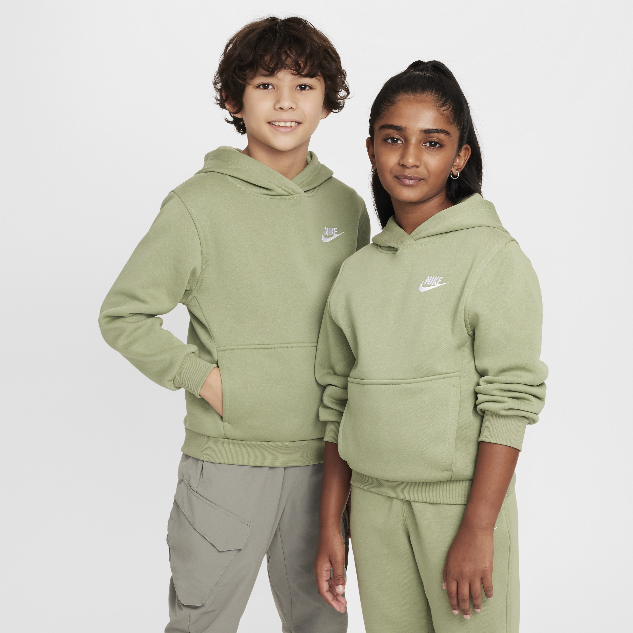 sweat-a-capuche-nike-sportswear-club-fleece-pour-ado-vert-m-fd3000-386