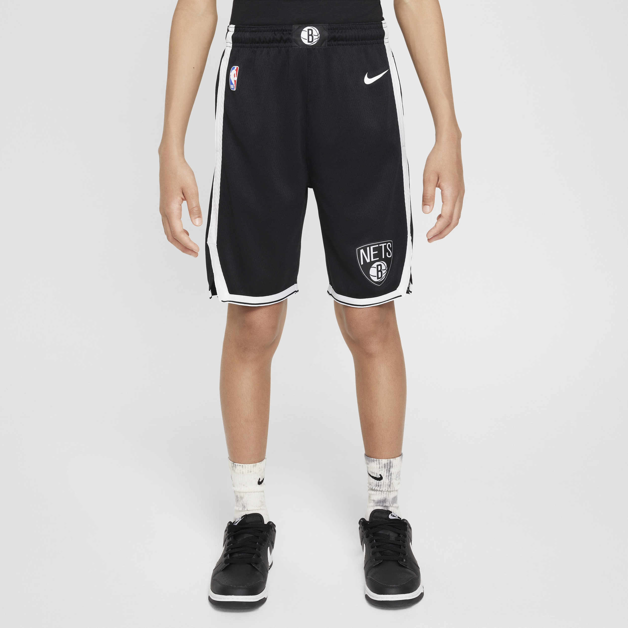 Nike Brooklyn Nets 2023/24 Icon Edition Swingman  NBA-jongensshorts - Zwart