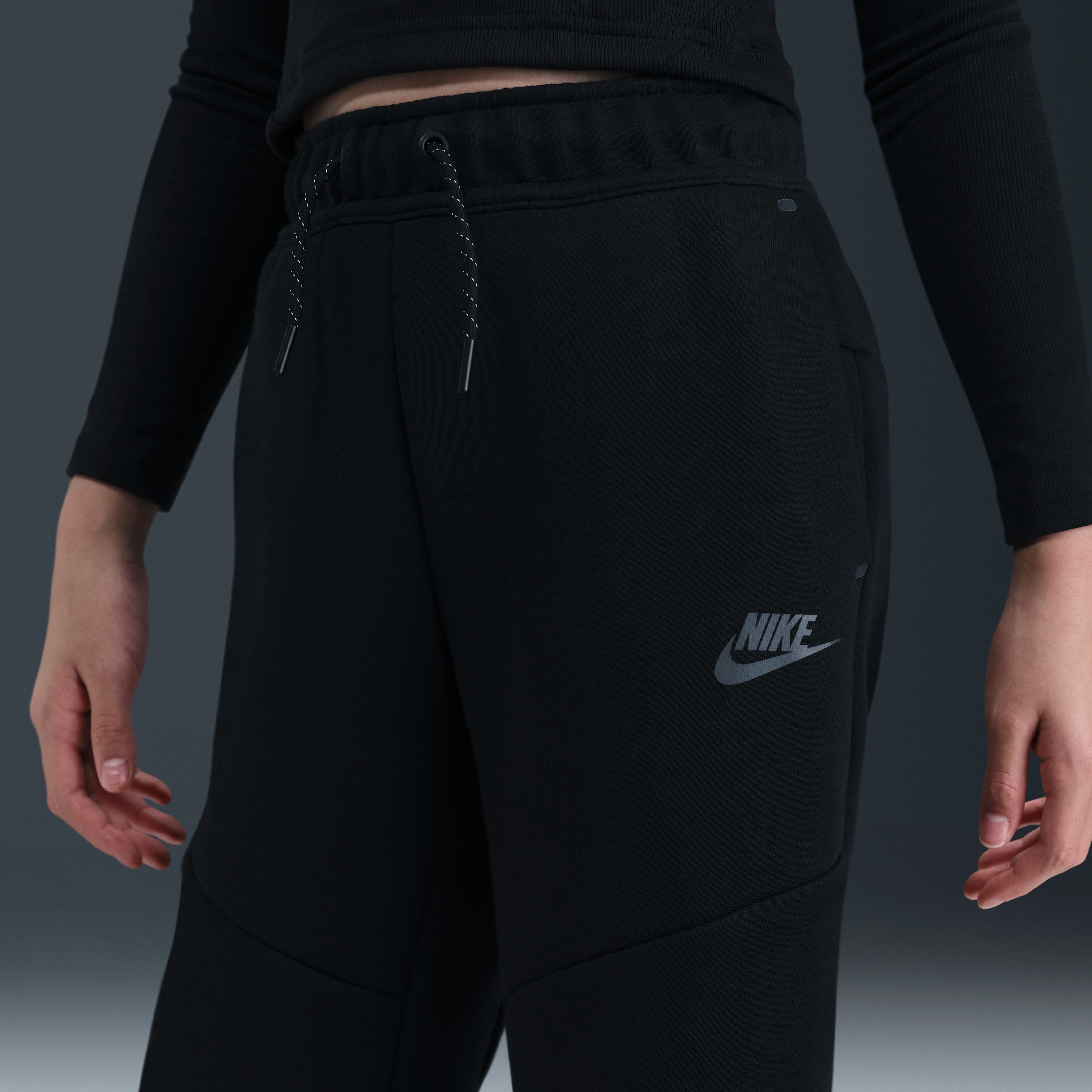 Thumbnail - Nike Tech Fleece Hose mit offenem Saum für ältere Kinder (Jungen) - Schwarz