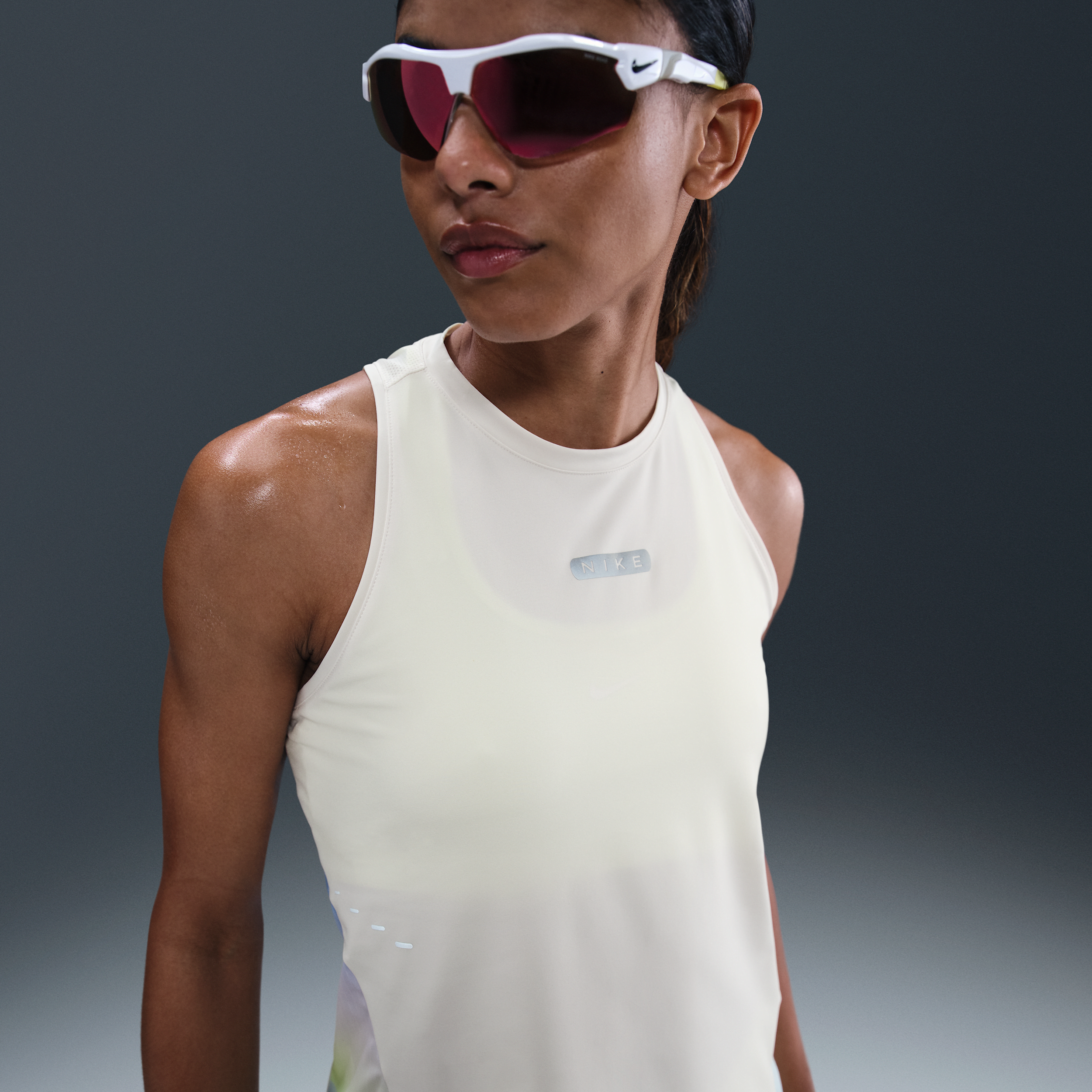 Nike Swift Dri-FIT hardlooptanktop voor dames - Grijs