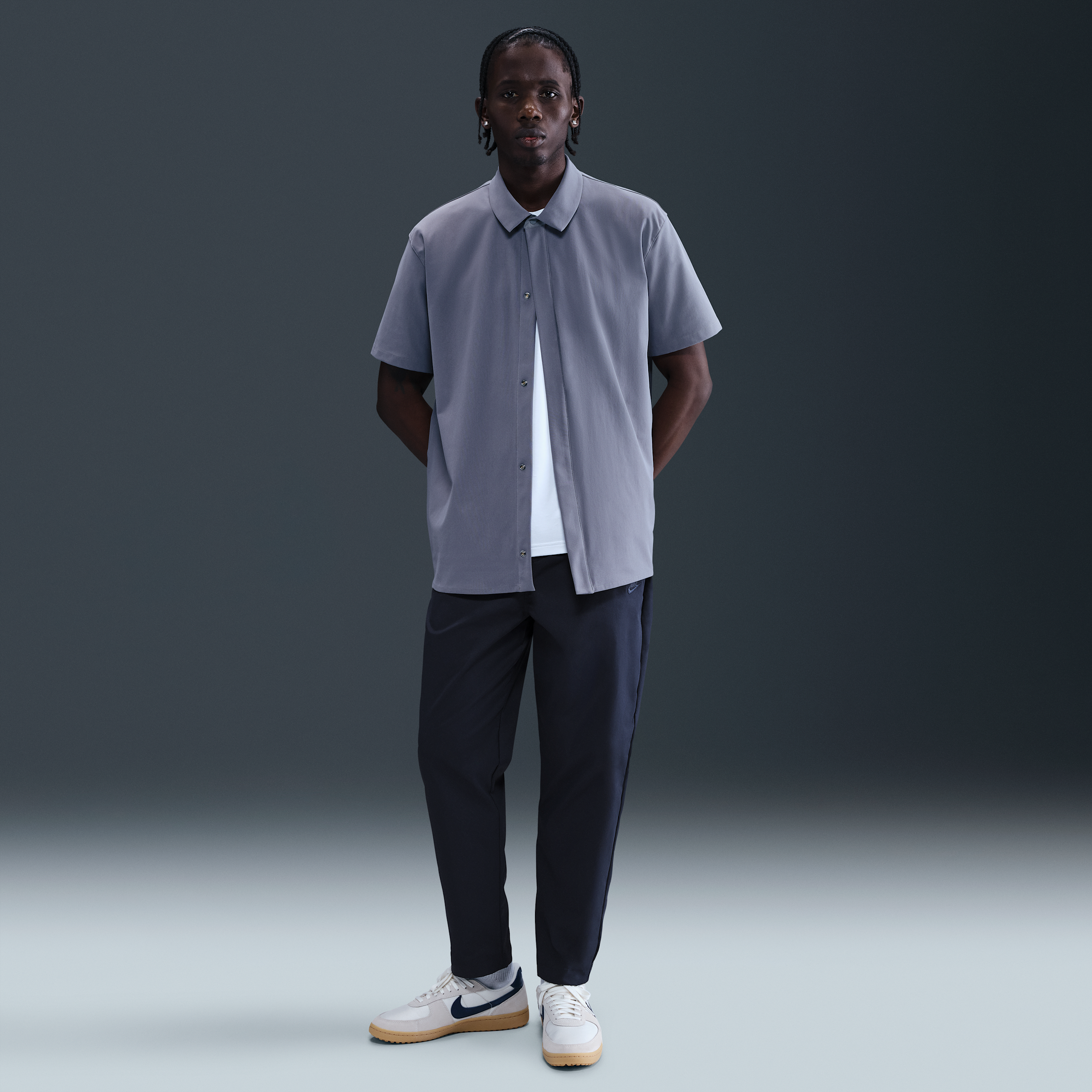 Nike Club Men's Woven Tapered Trousers - Blue