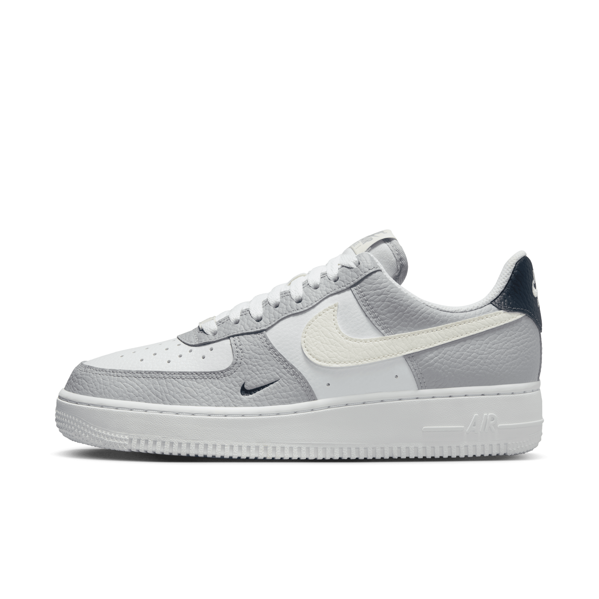 Chaussure Nike Air Force 1 '07 pour Femme - Gris