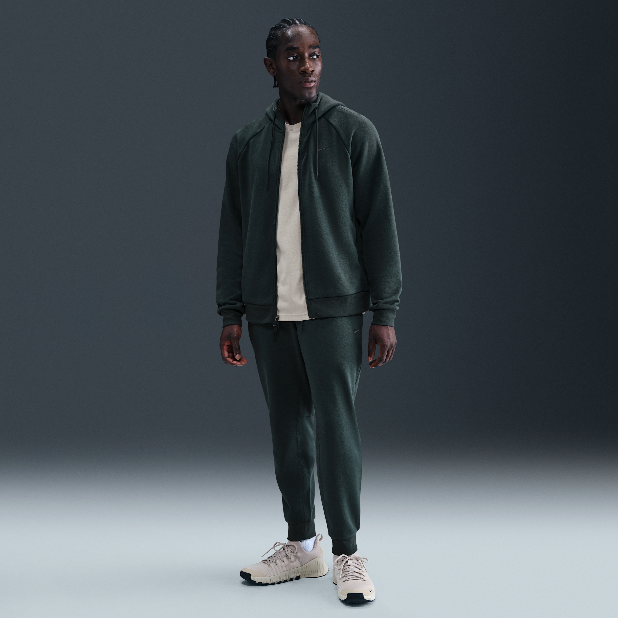 Thumbnail - Nike Primary Fleece UV Performance Jogger mit Dri-FIT-Technologie (Herren) - Grün