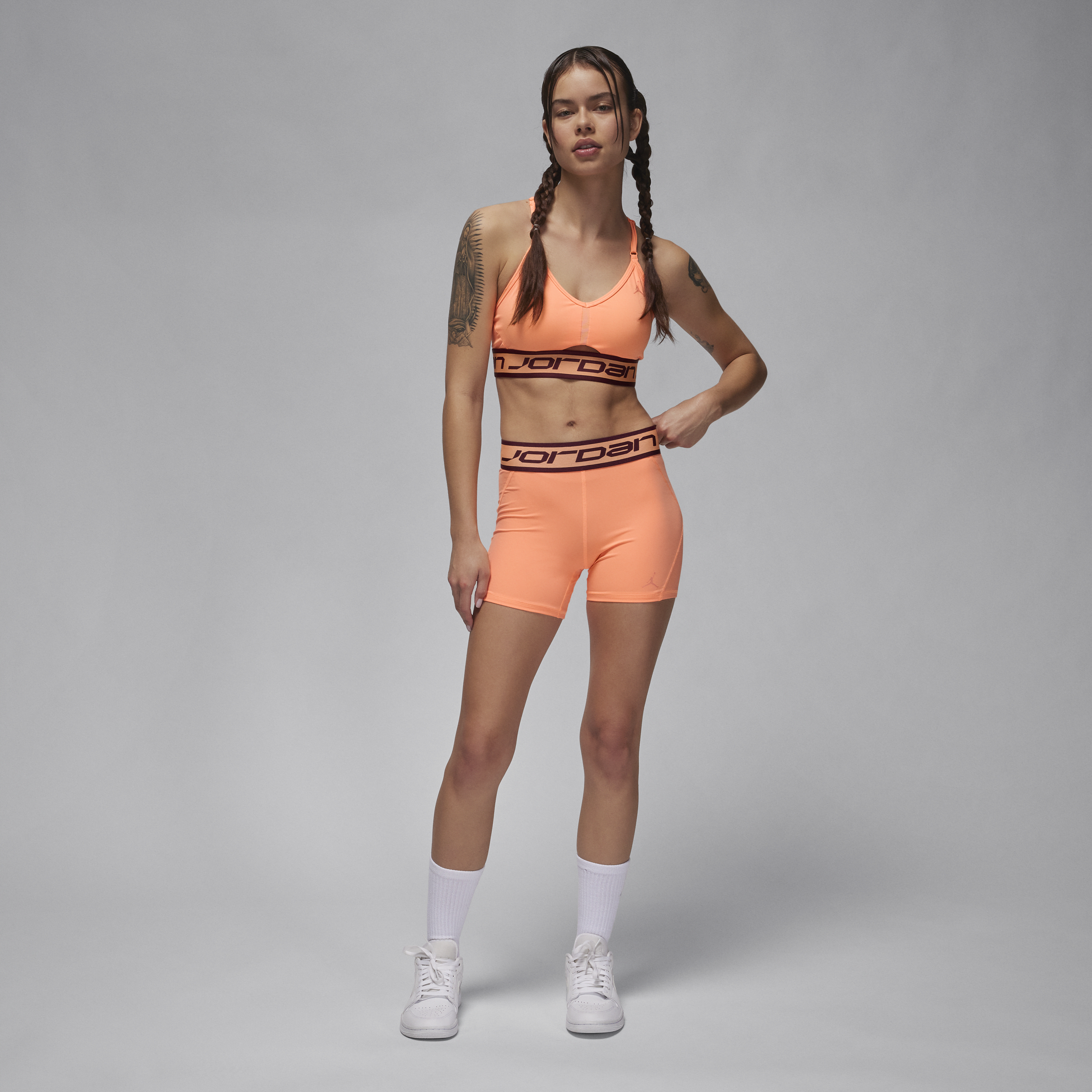 Jordan Sport damesshorts (13 cm) Oranje
