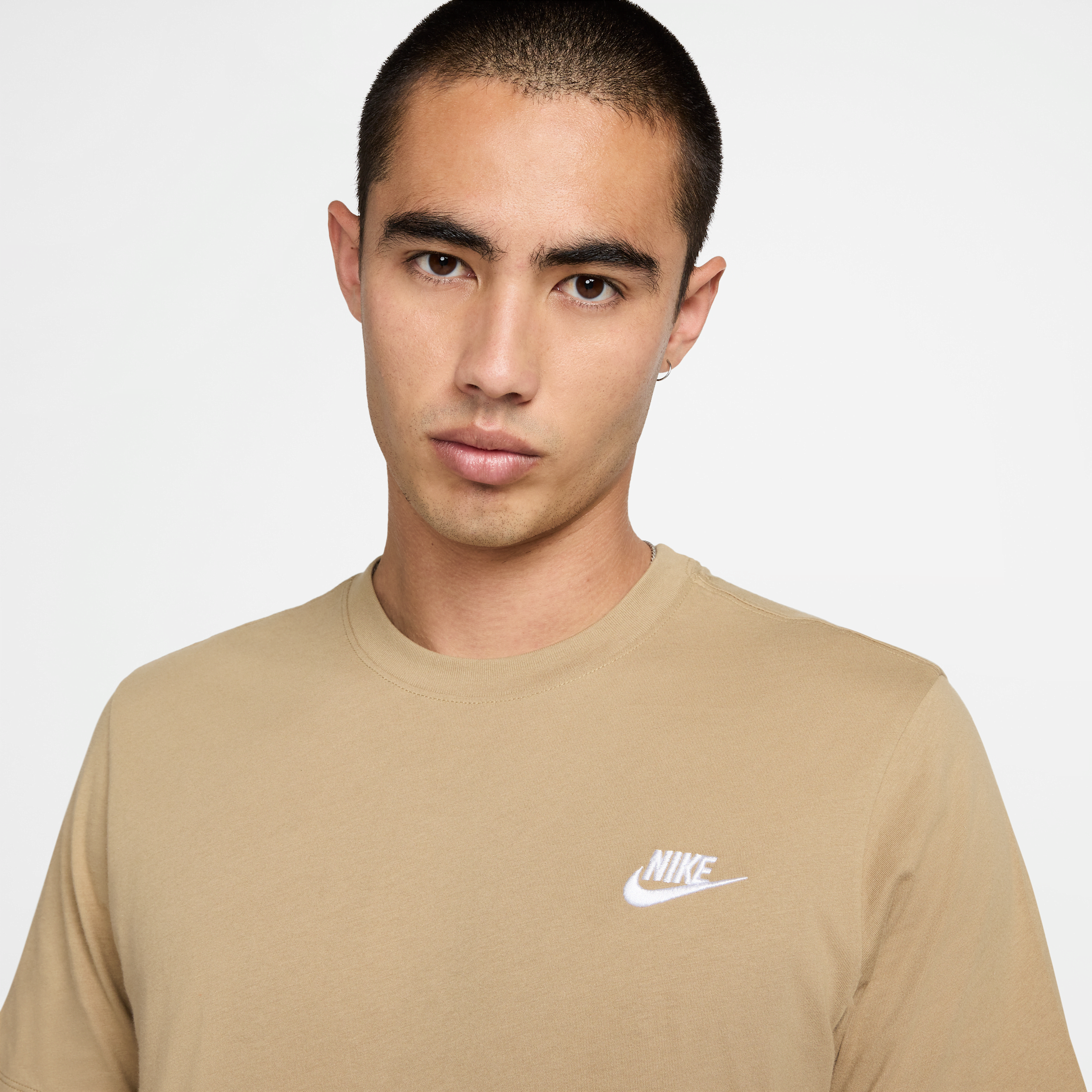 T-shirt Nike Sportswear Club pour Homme - Marron