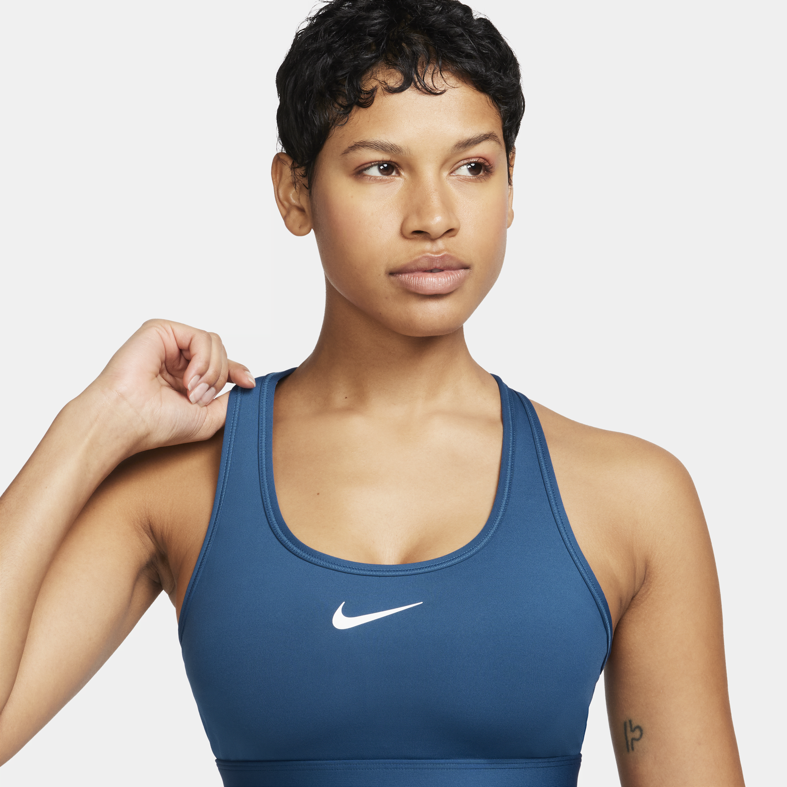 Nike Swoosh Medium Support padded sport-bh Blauw