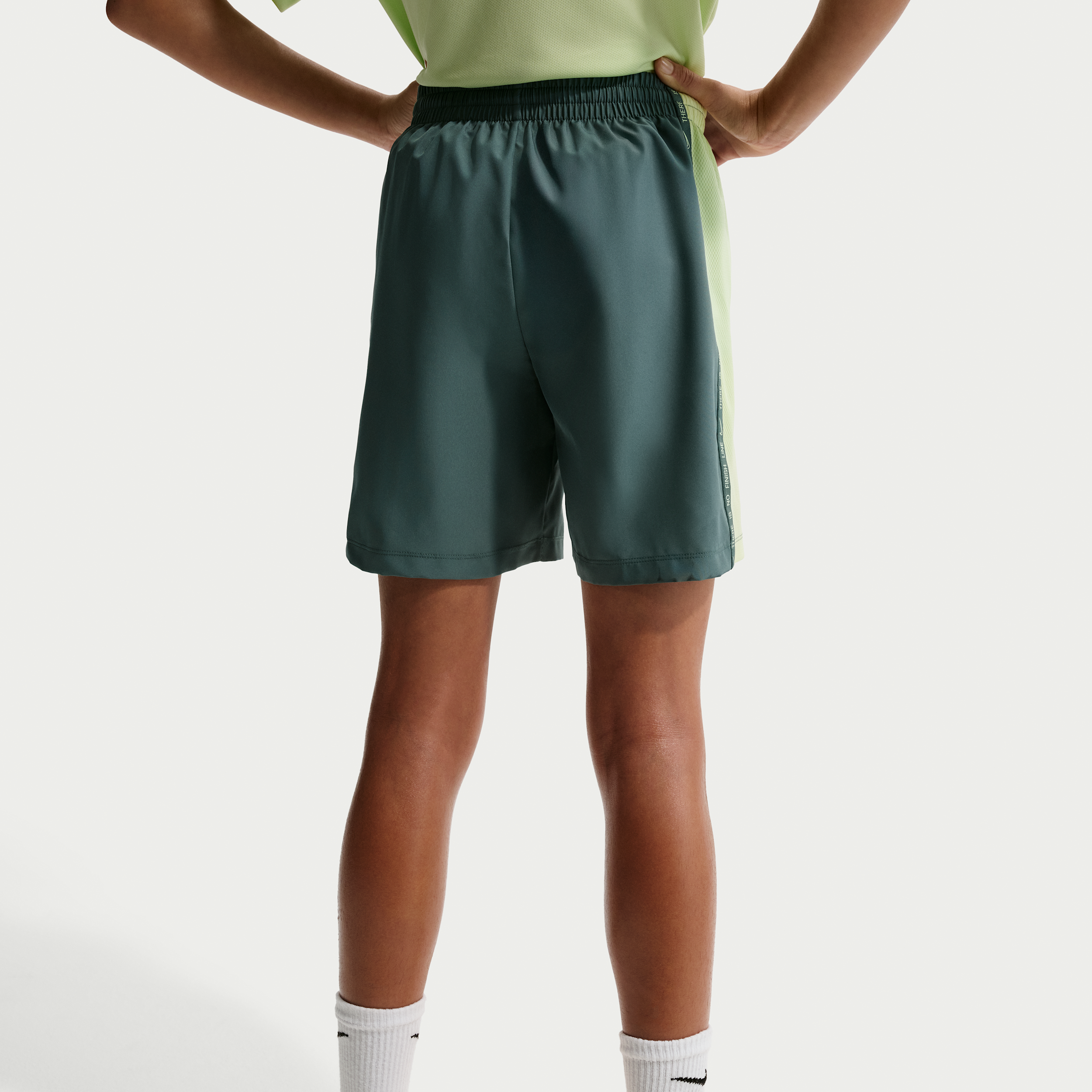 Thumbnail - Nike Multi Dri-FIT Shorts (ältere Kinder, Jungen) - Grau