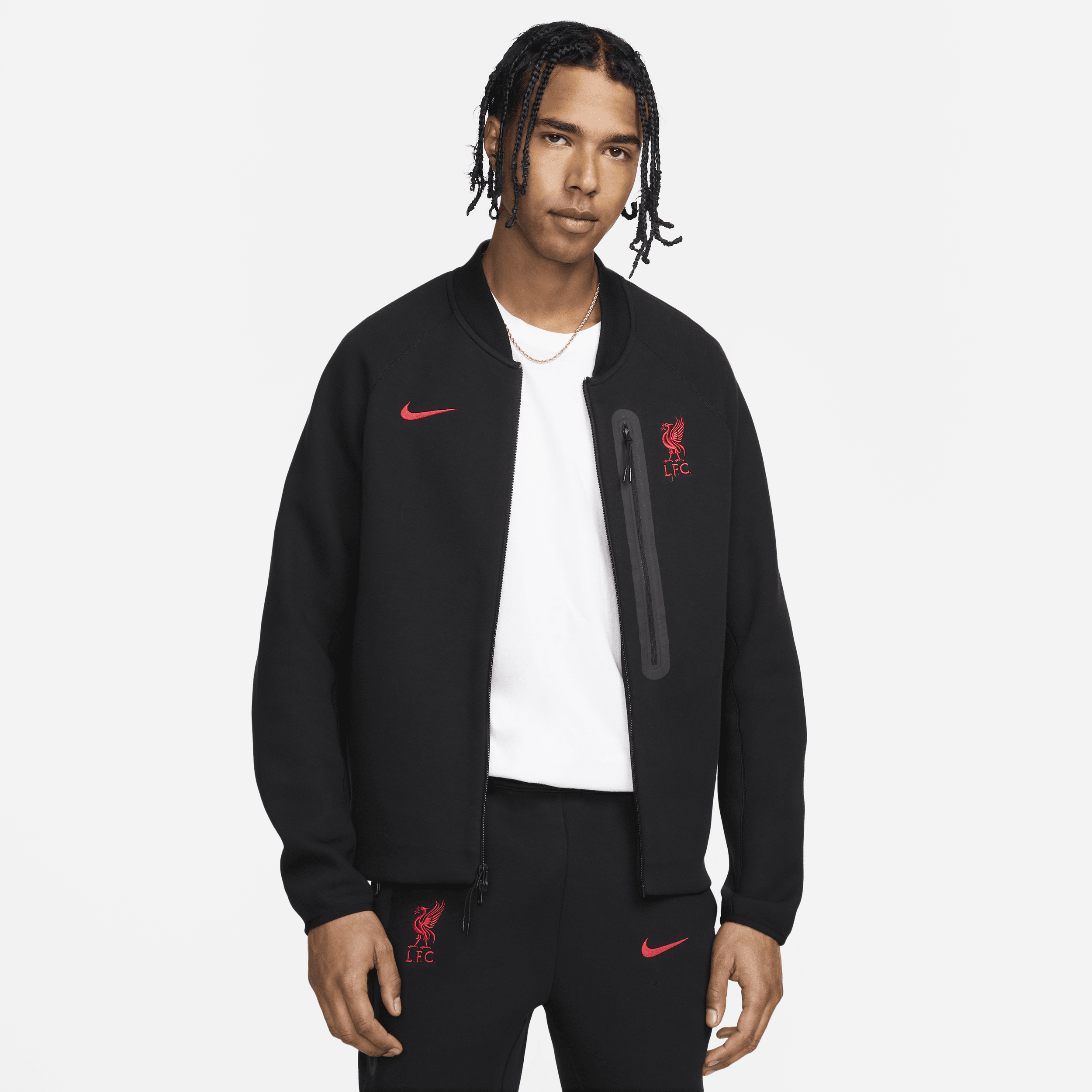 Liverpool F.C. Tech Fleece Men’s Nike Football Jacket – Black – Cotton/polyester