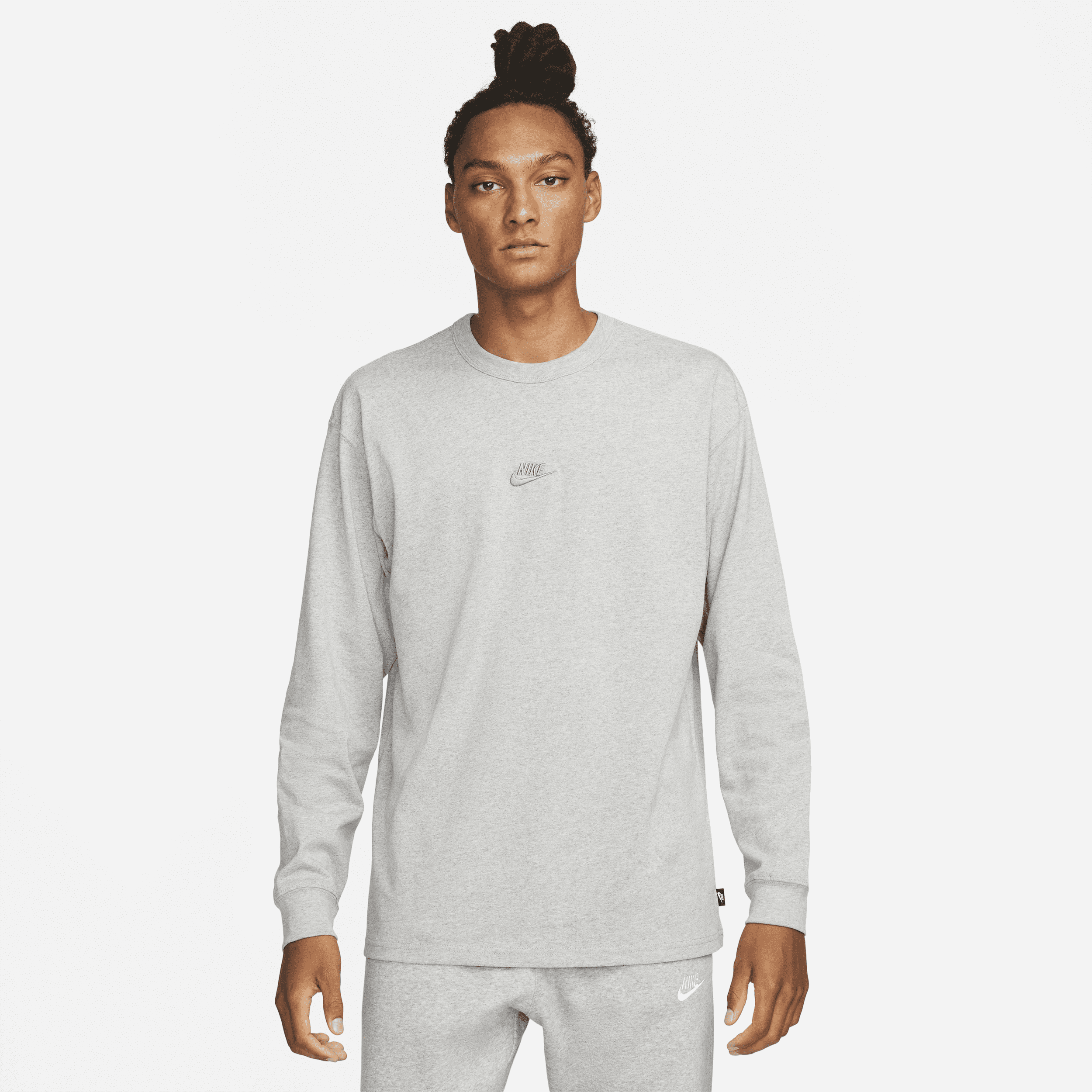 Image of Nike Sportswear Premium Essentials T-shirt met lange mouwen voor heren - Grijs