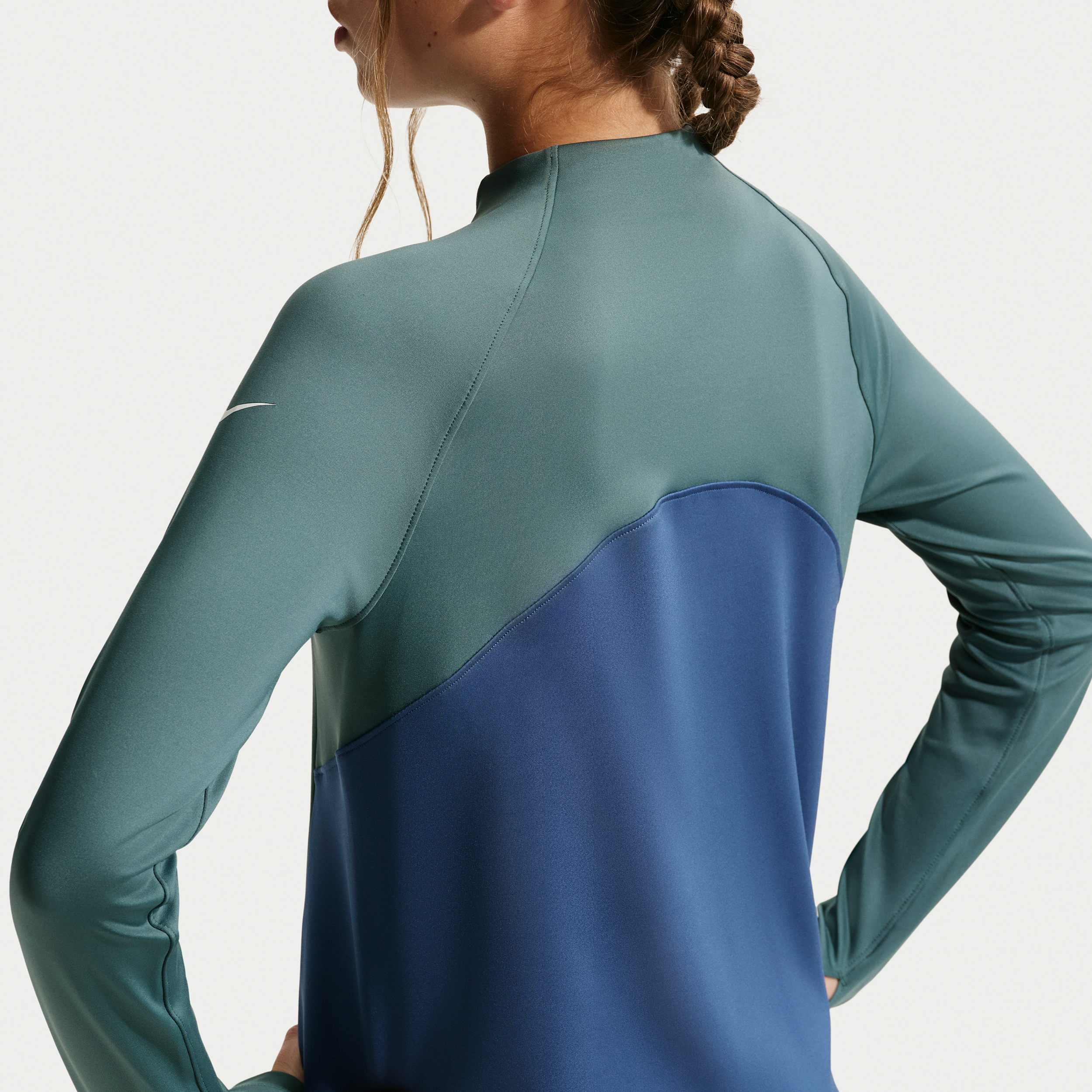 Thumbnail - Nike Pro Dri-FIT-Longsleeve mit Halbreißverschluss (ältere Kinder, Mädchen) - Grau