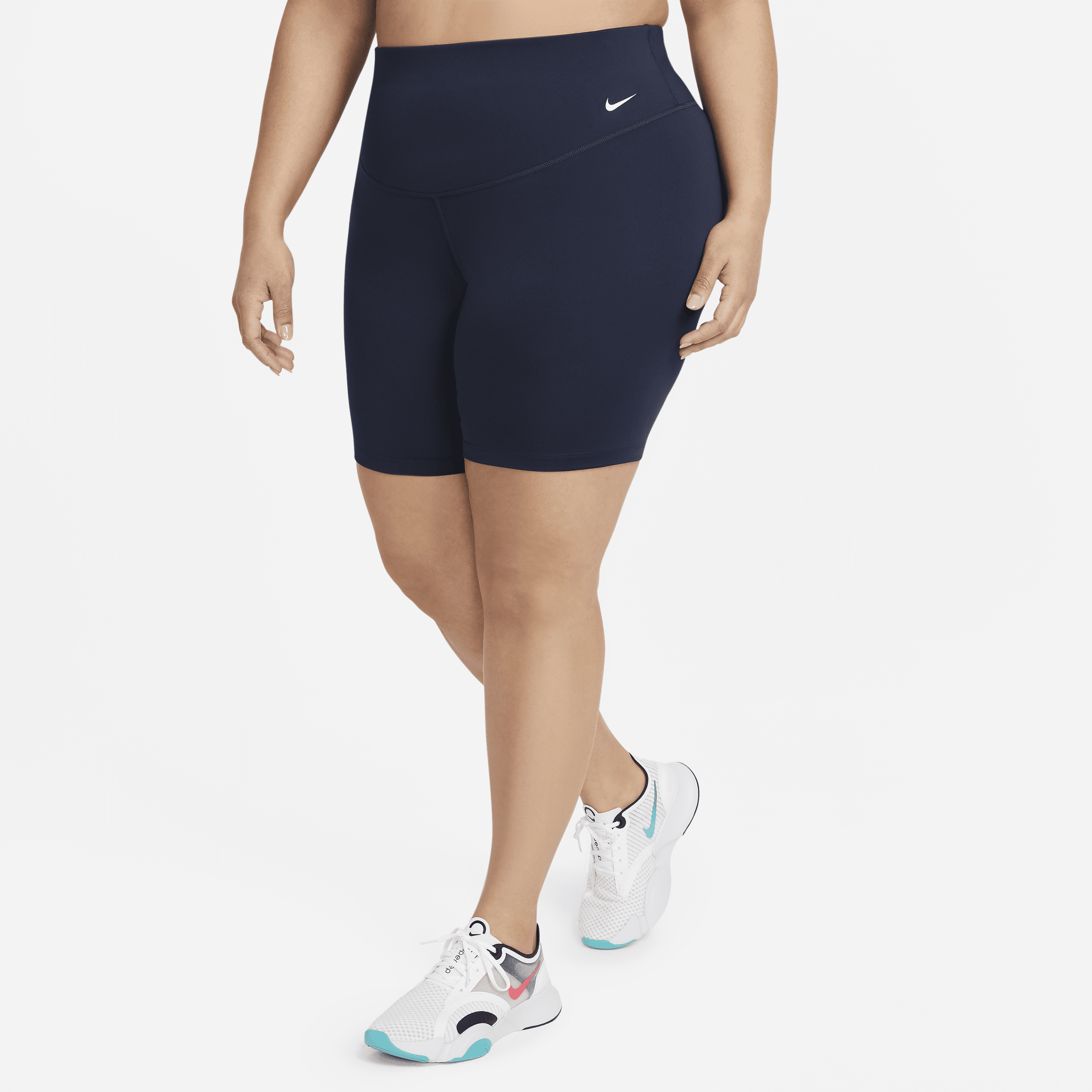 Spodenki damskie do jazdy na rowerze ze średnim stanem 18 cm Nike One (duże rozmiary) - Niebieski