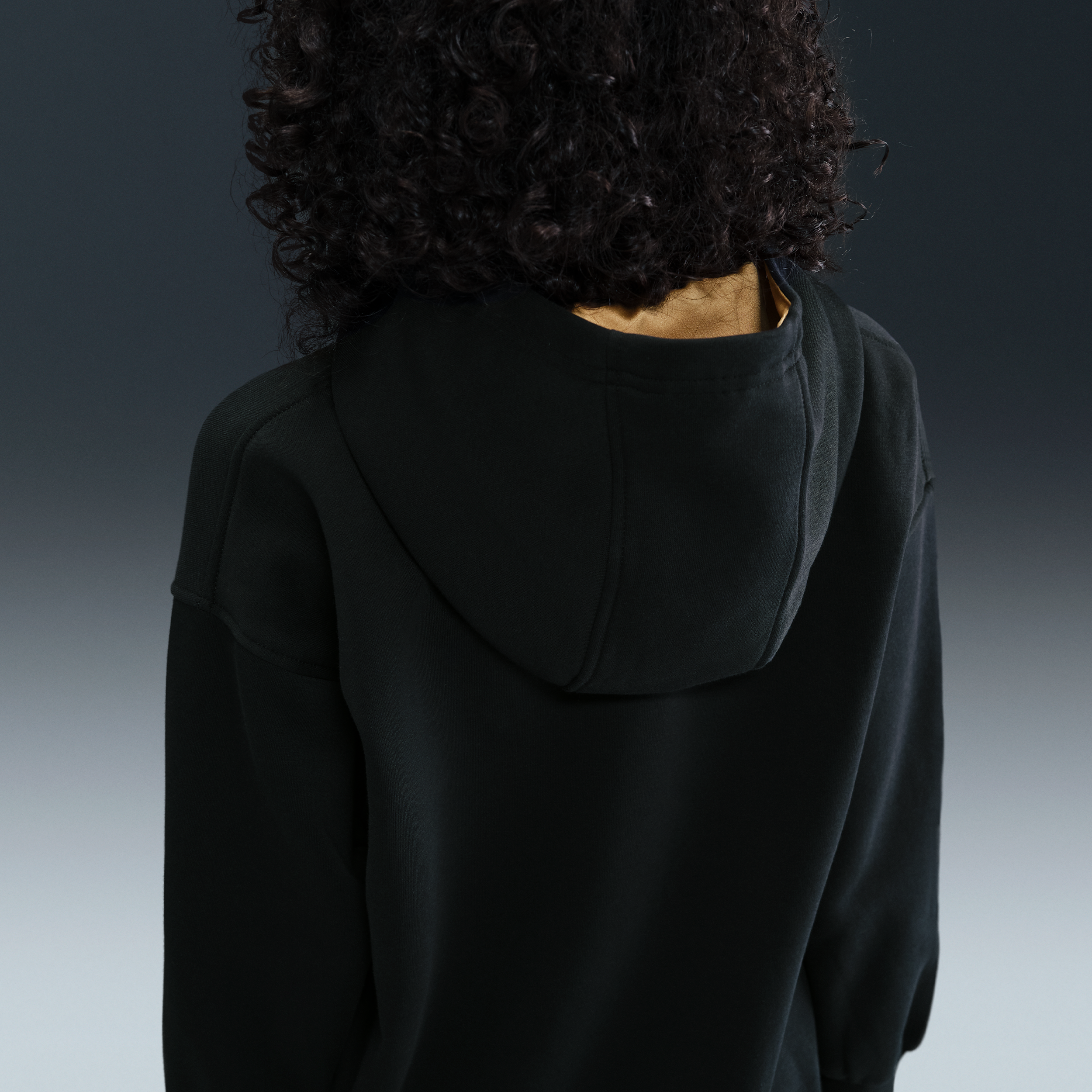 Thumbnail - Nike Club Fleece extragroßer Hoodie für ältere Kinder (Mädchen) - Schwarz