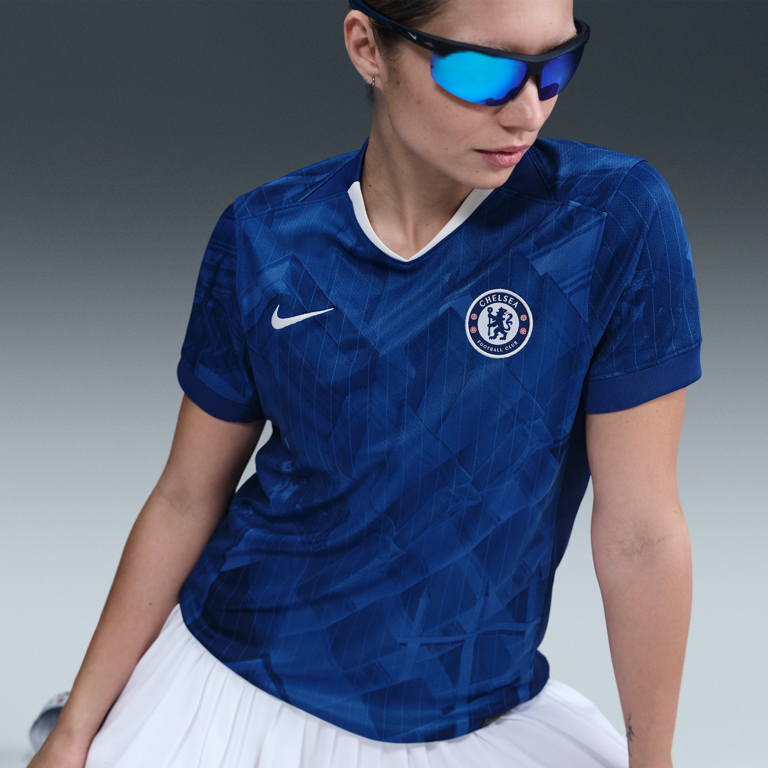Thumbnail - FC Chelsea 2025/26 Stadium Home Nike Replika-Fußballtrikot mit Dri-FIT-Technologie (Damen) - Blau