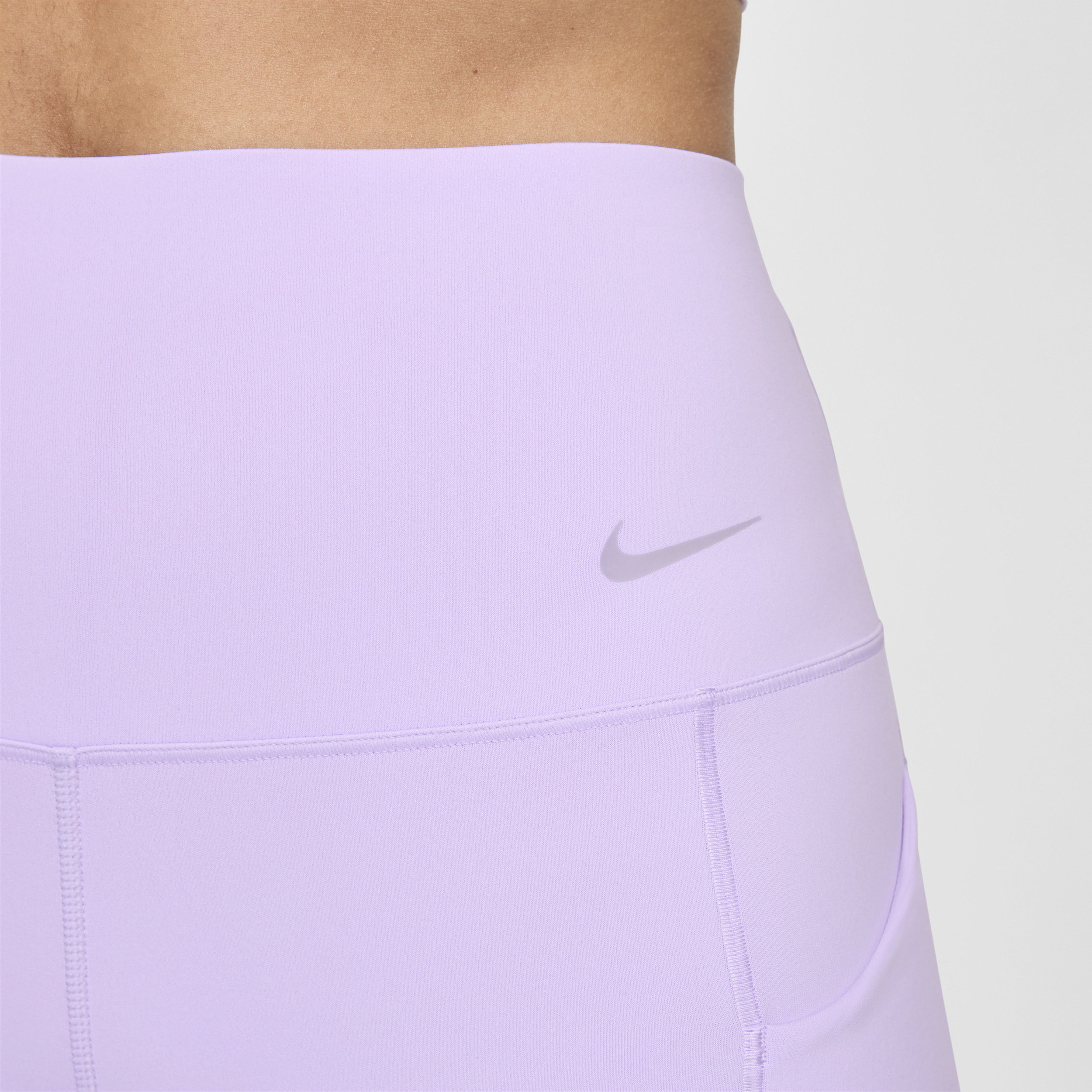 Nike Universa bikershorts met hoge taille zakken en medium ondersteuning voor dames (13 cm) Paars