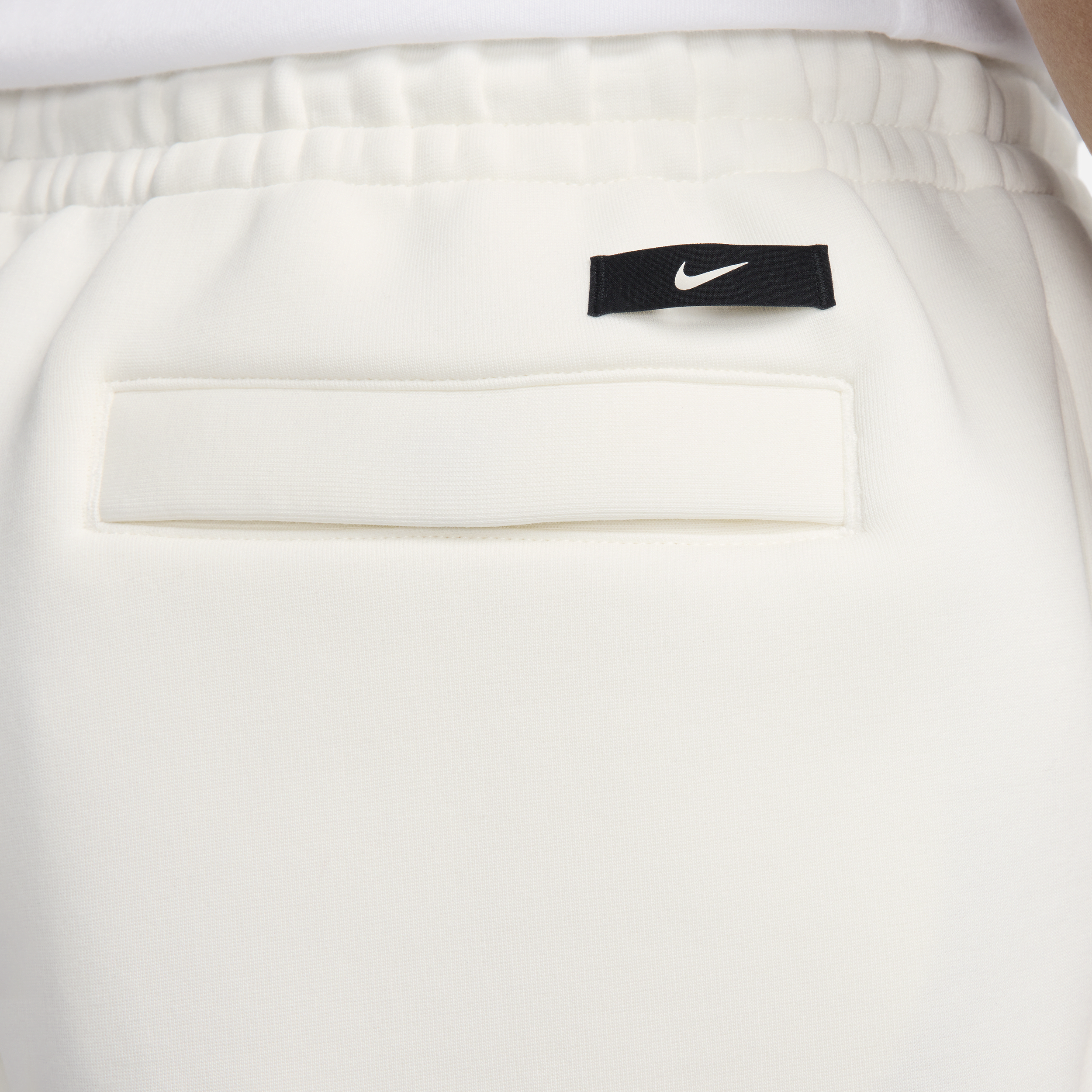 Nike Sportswear Tech Fleece Reimagined fleeceshorts voor heren Wit