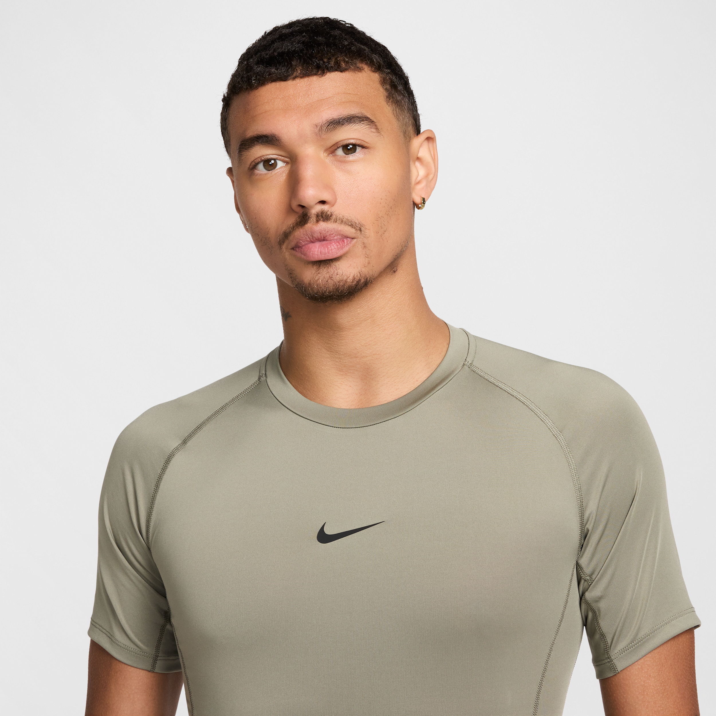 Haut de fitness ajusté à manches courtes Nike Pro Dri-FIT pour homme - Vert