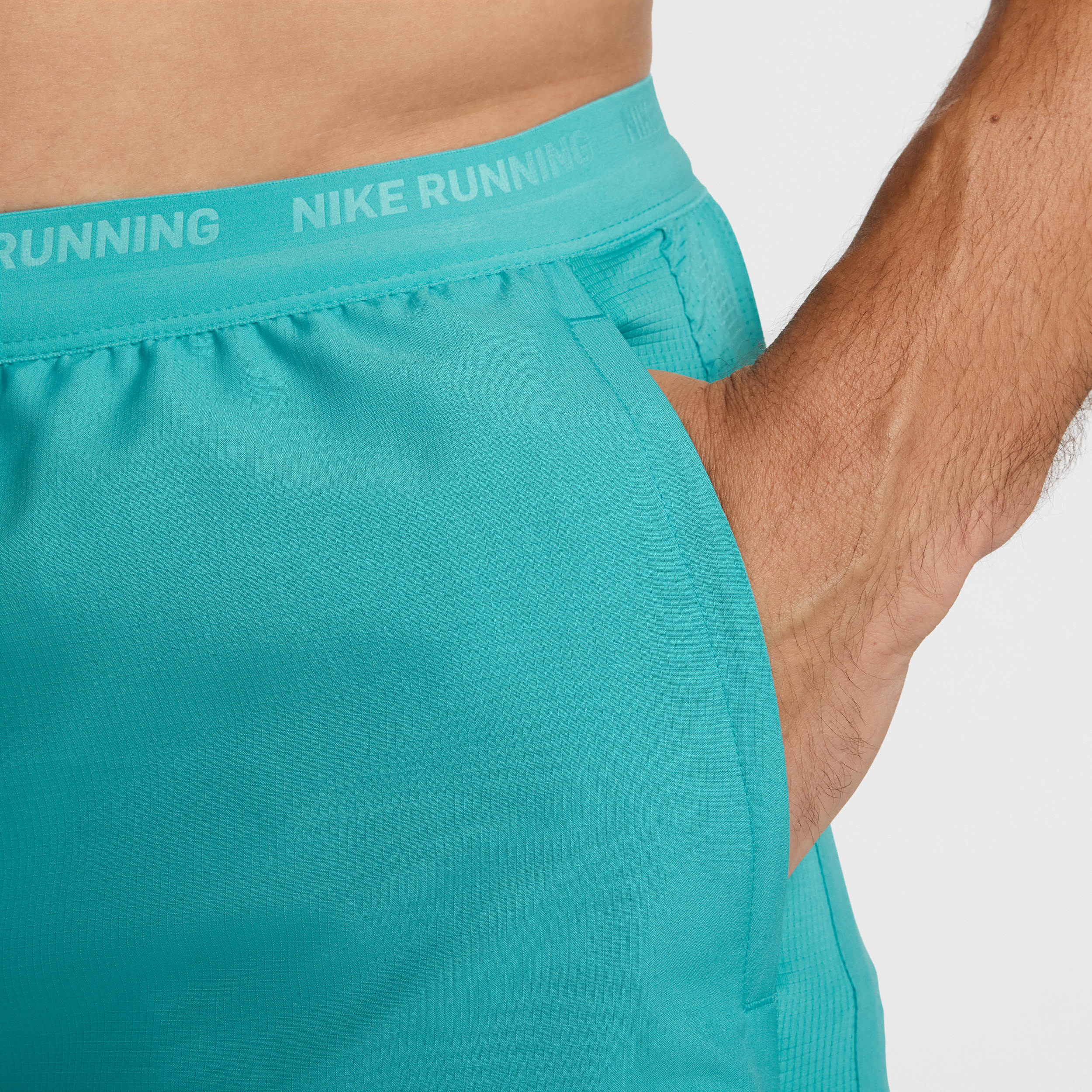 Short de running hybride Dri-FIT Nike Stride 13 cm pour homme - Vert
