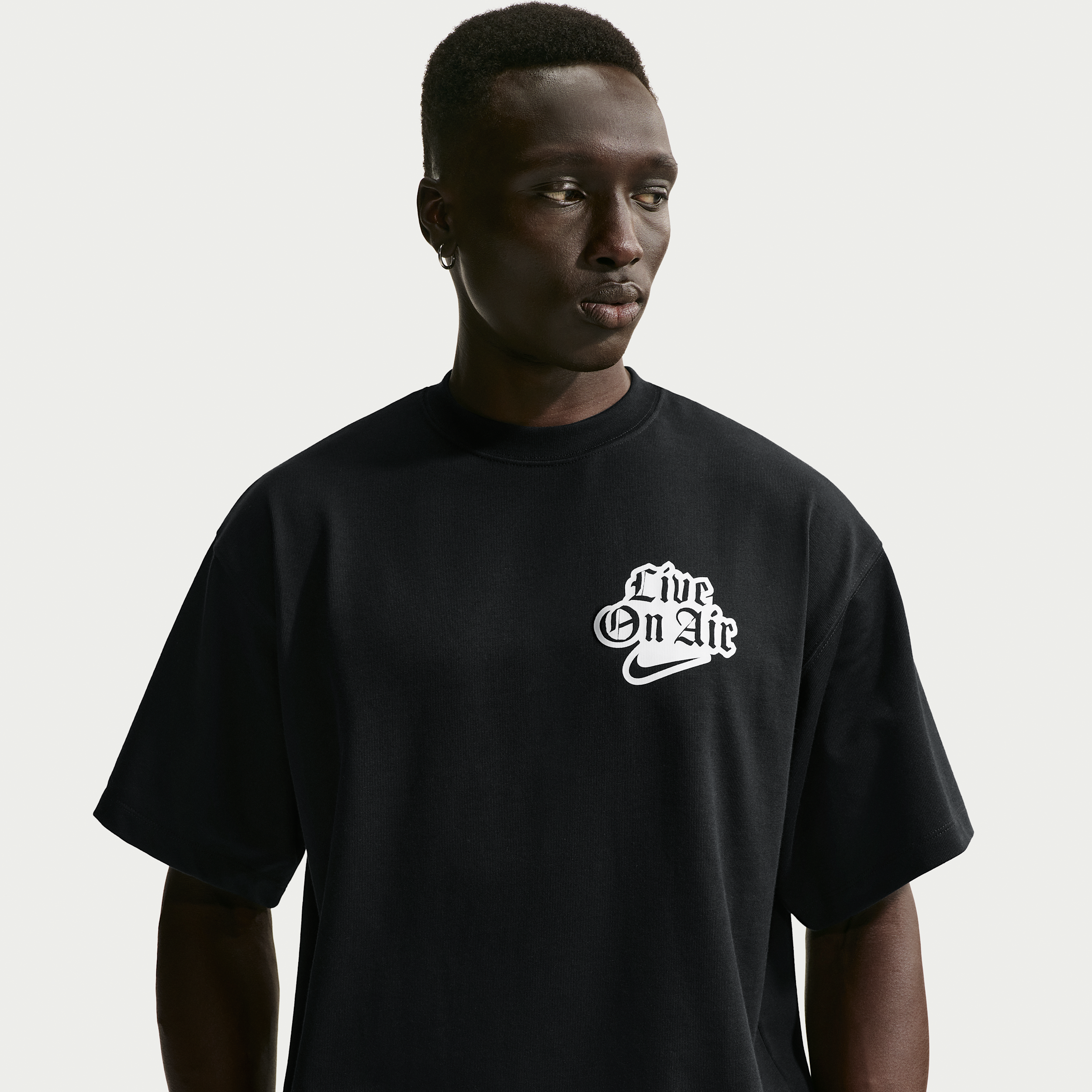 Thumbnail - Nike Solo Swoosh T-Shirt (Herren) - Schwarz