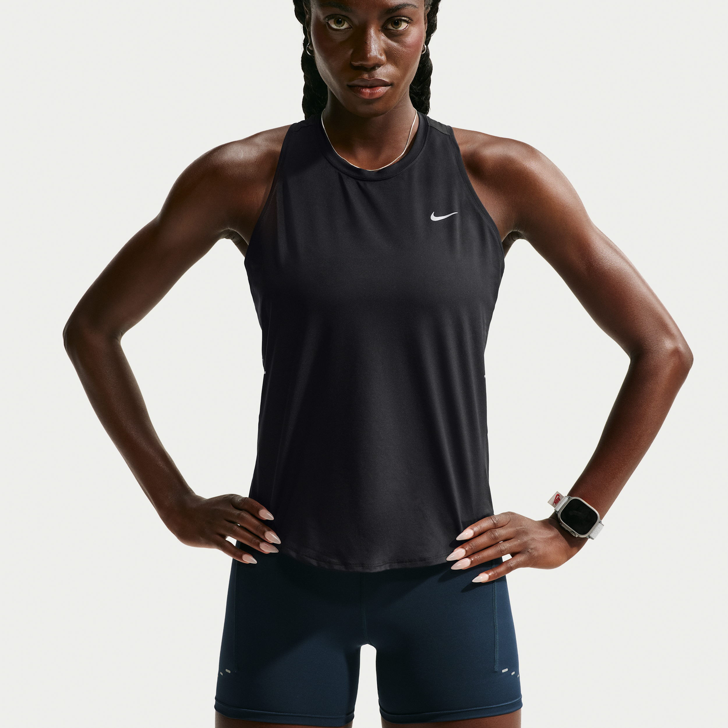 Nike Swift Dri-FIT-løbetanktop til kvinder - sort