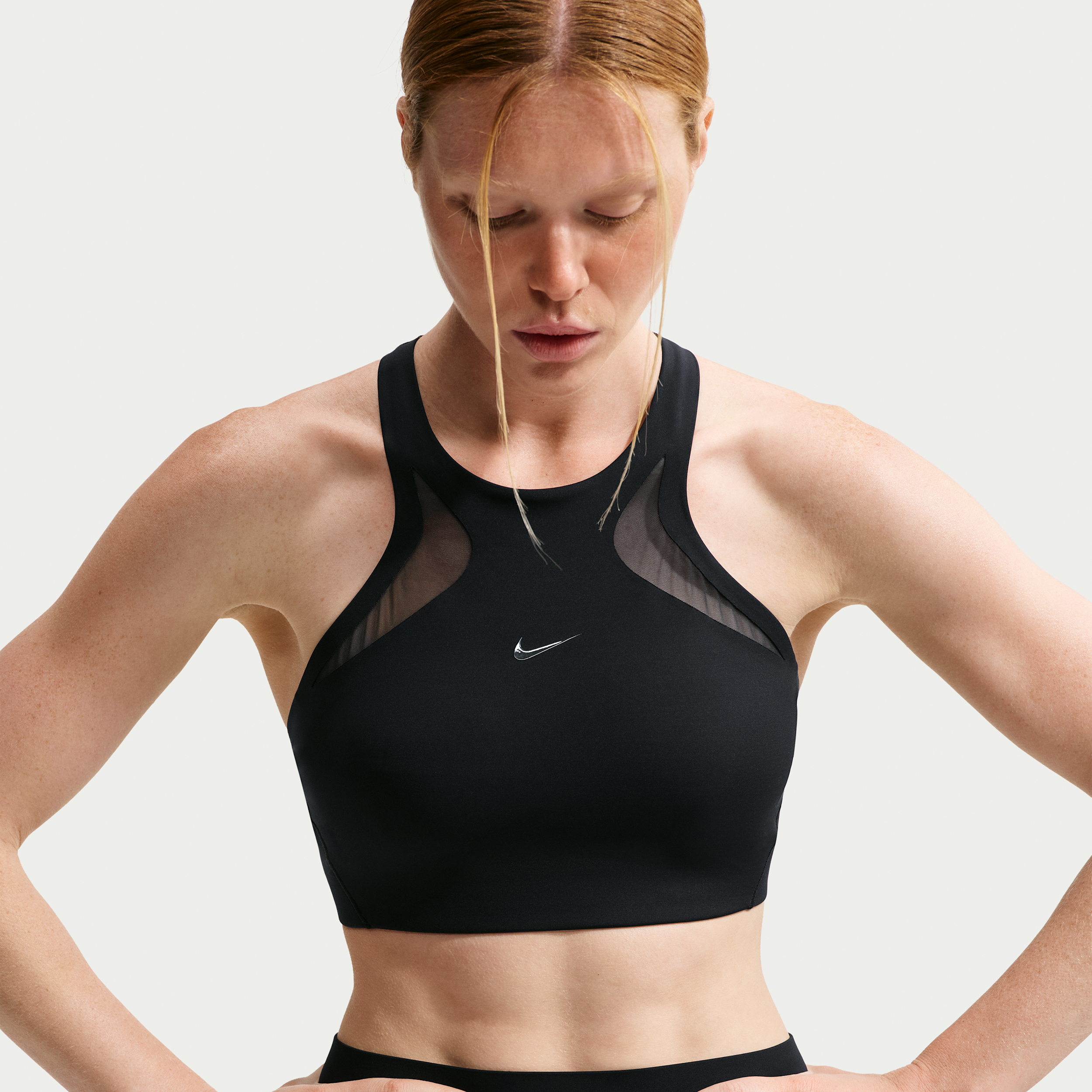 Nike Universa Sports-bh i mesh med medium støtte til kvinder - sort
