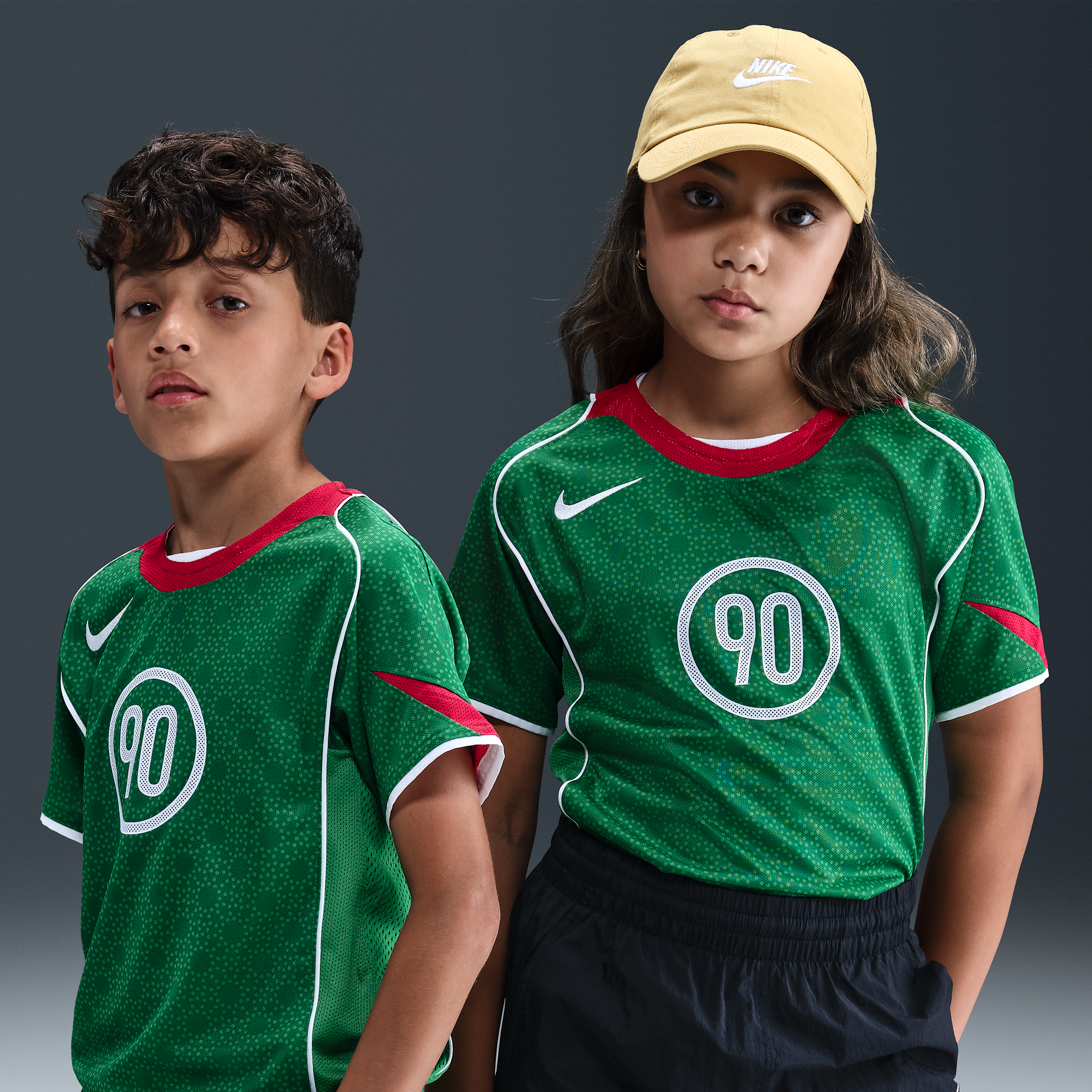Nike Total 90 Older Kids' Dri-FIT Football Shirt - Green - Polyester