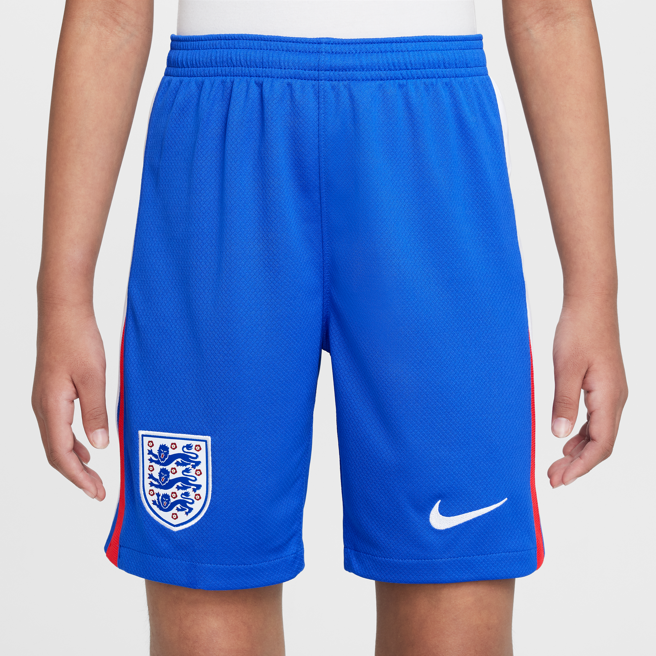 Thumbnail - England 2025/26 Stadium Home Nike Replika-Fußballshorts mit Dri-FIT-Technologie (ältere Kinder) - Blau