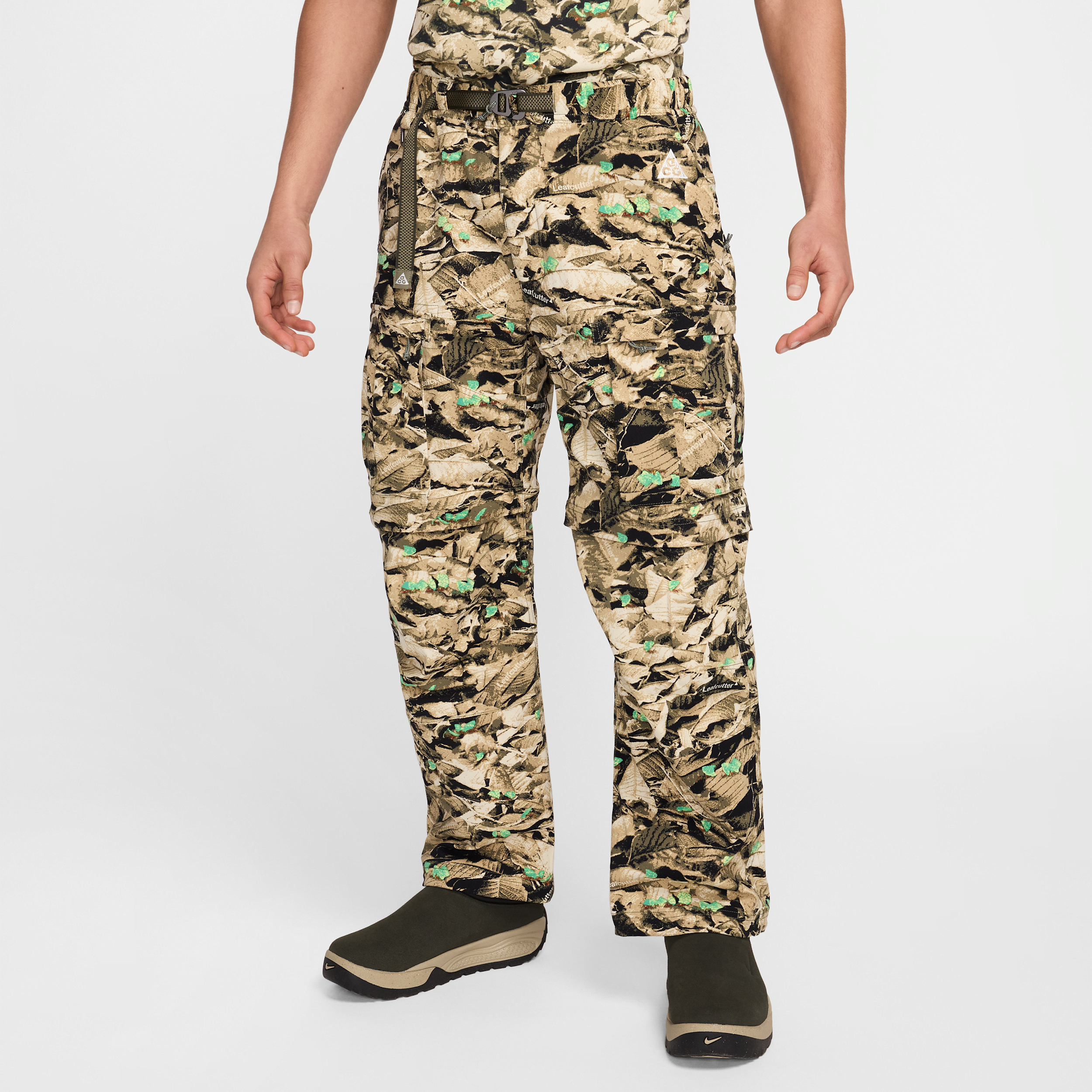 Thumbnail - Nike ACG "Smith Summit" wasserabweisende Cargohose mit UV-Schutz - Braun