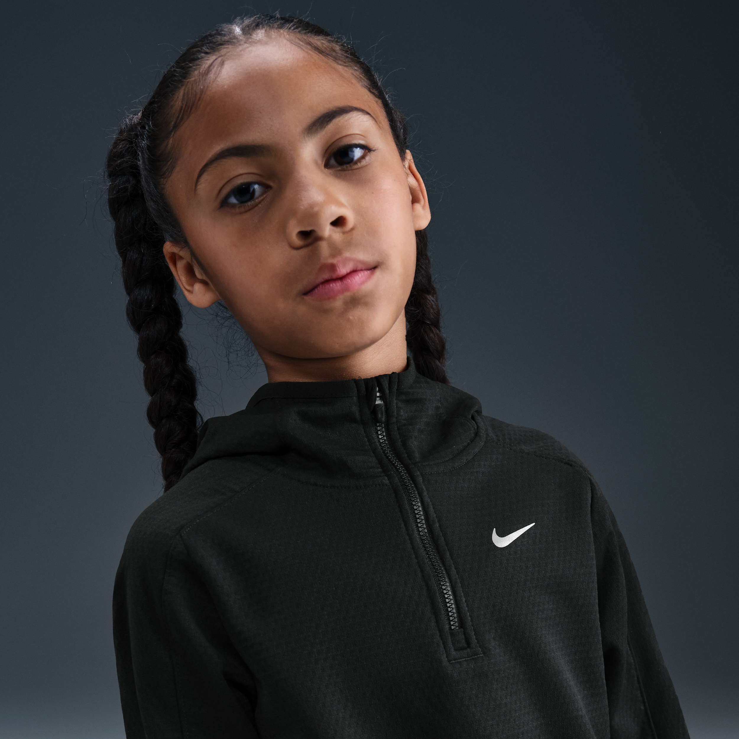 Thumbnail - Nike Therma-FIT-Oberteil mit Viertelreißverschluss (ältere Kinder) - Schwarz