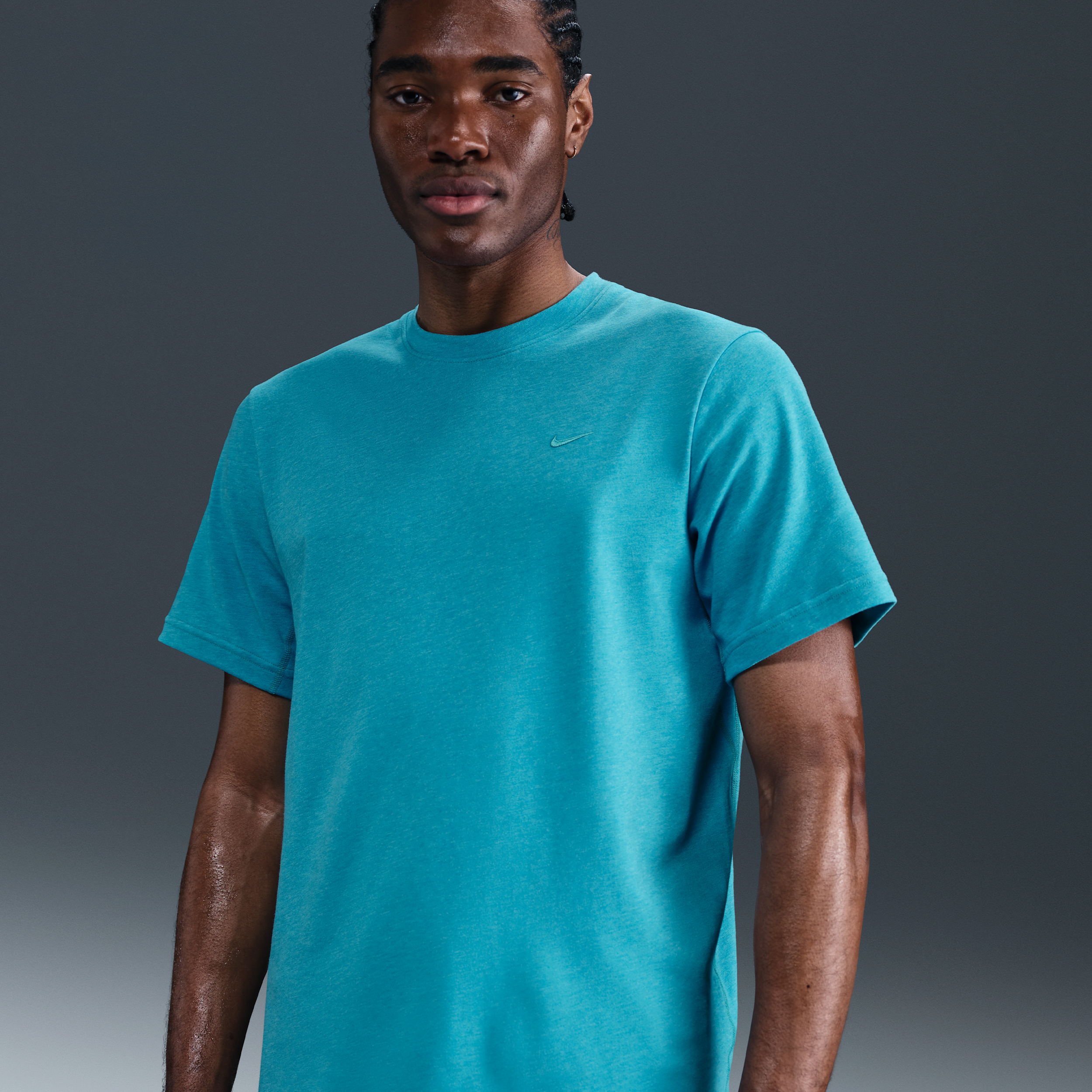 Thumbnail - Nike Primary vielseitiges Nike Dri-FIT Kurzarm-Oberteil für Herren - Grün