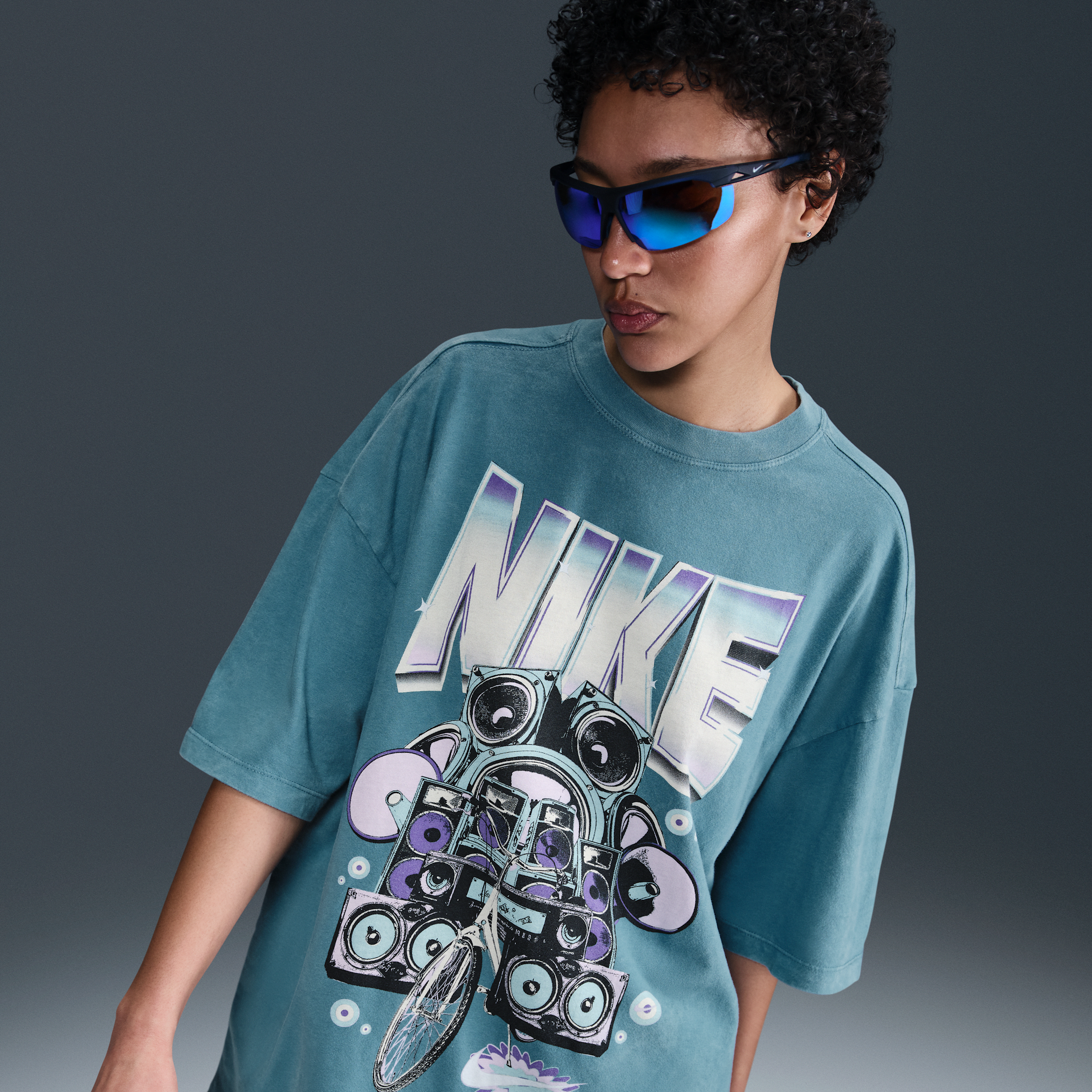 Thumbnail - Nike Sportswear extragroßes Kurzarm-T-Shirt (Damen) - Blau