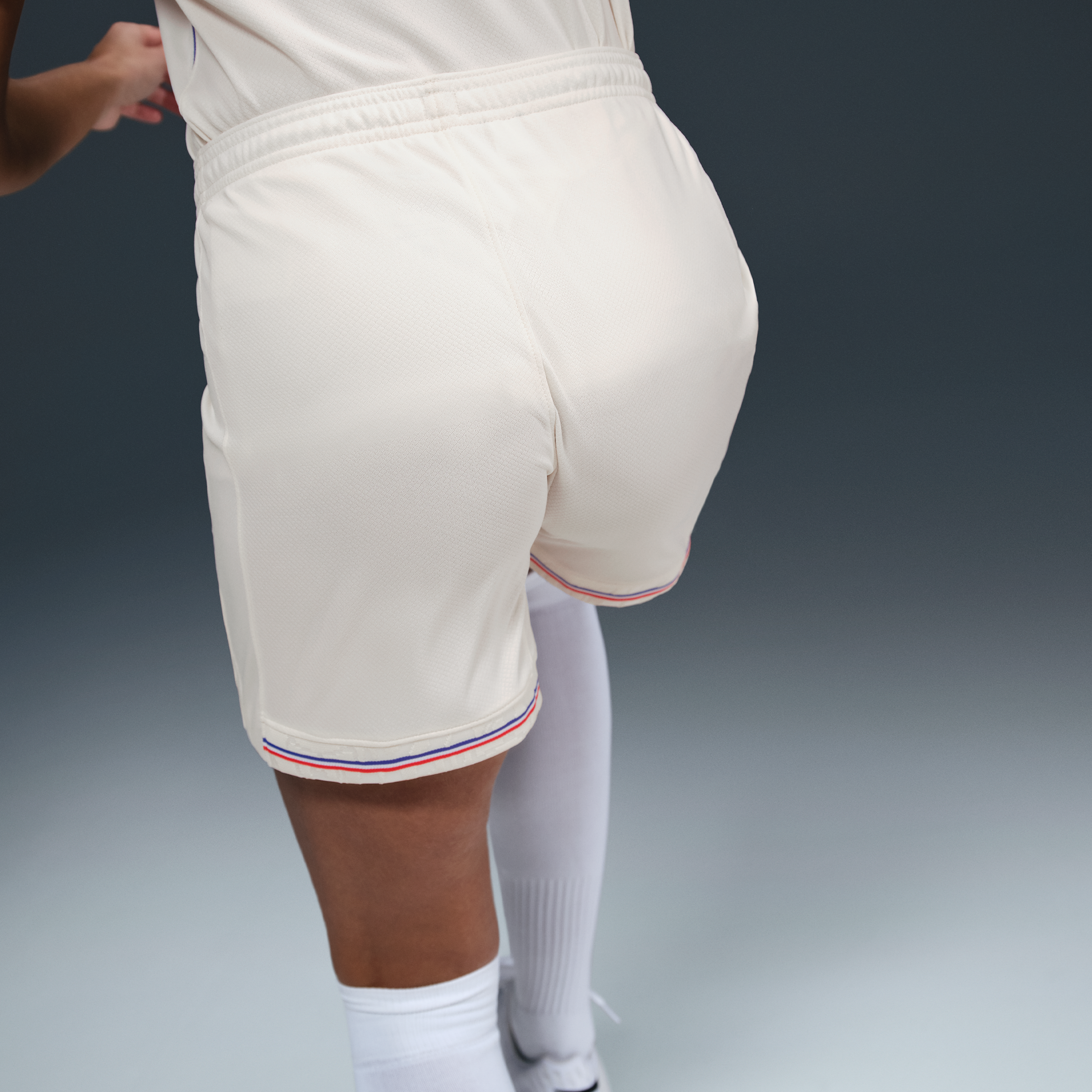 Thumbnail - FFF 2025/26 Stadium Away Nike Replika-Fußballshorts mit Dri-FIT-Technologie (Damen) - Braun