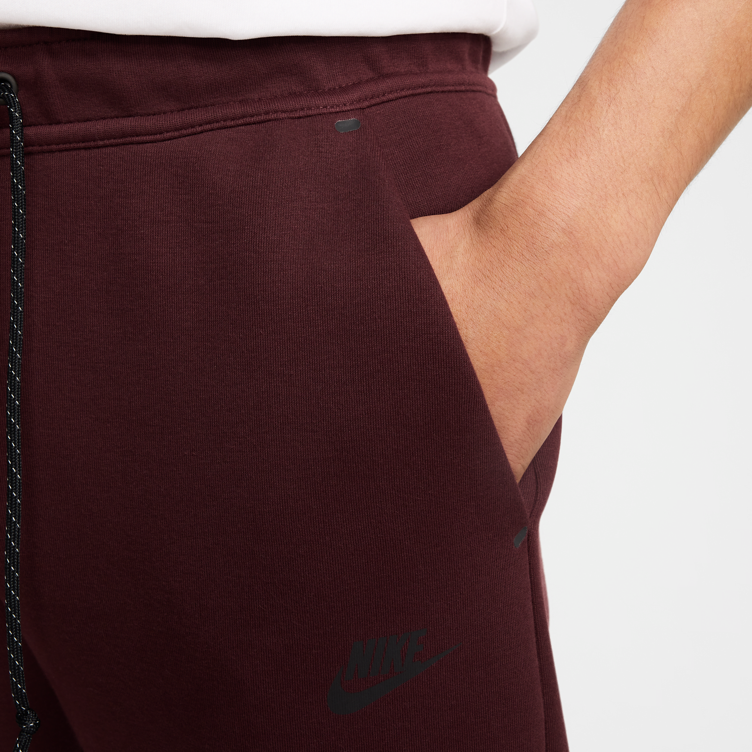 Pantalon de jogging en tissu Fleece Nike Tech pour homme - Rouge