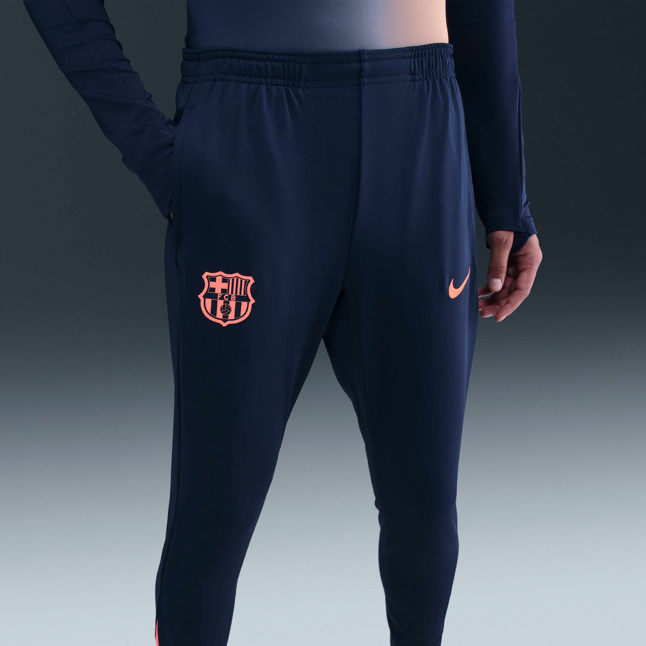 Thumbnail - FC Barcelona Strike Third Nike Dri-FIT Total 90 Fußballhose aus Strickmaterial (Damen) - Blau