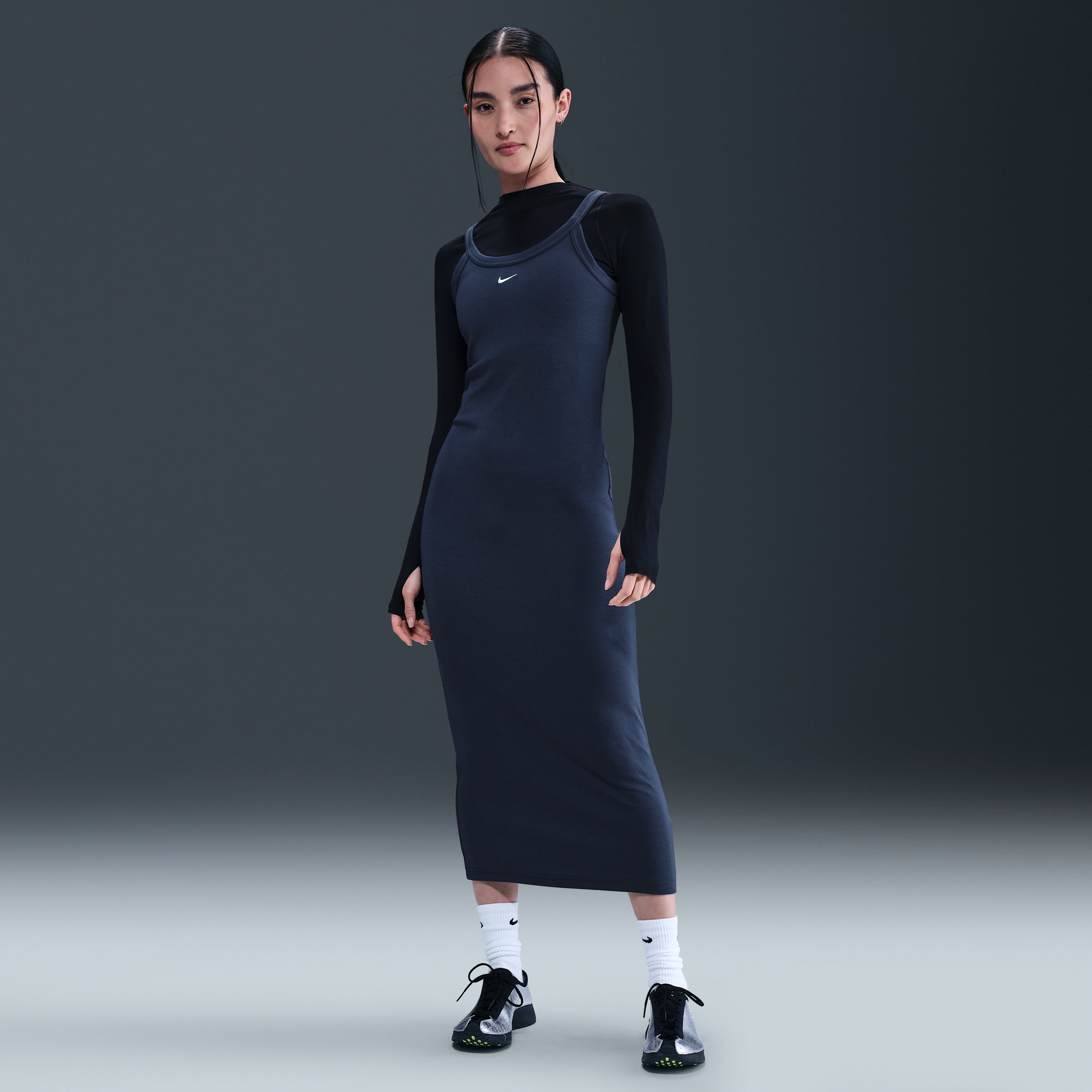 Thumbnail - Nike Sportswear Chill Knit eng anliegendes Mini-Rib-Tank-Kleid (Damen) - Blau