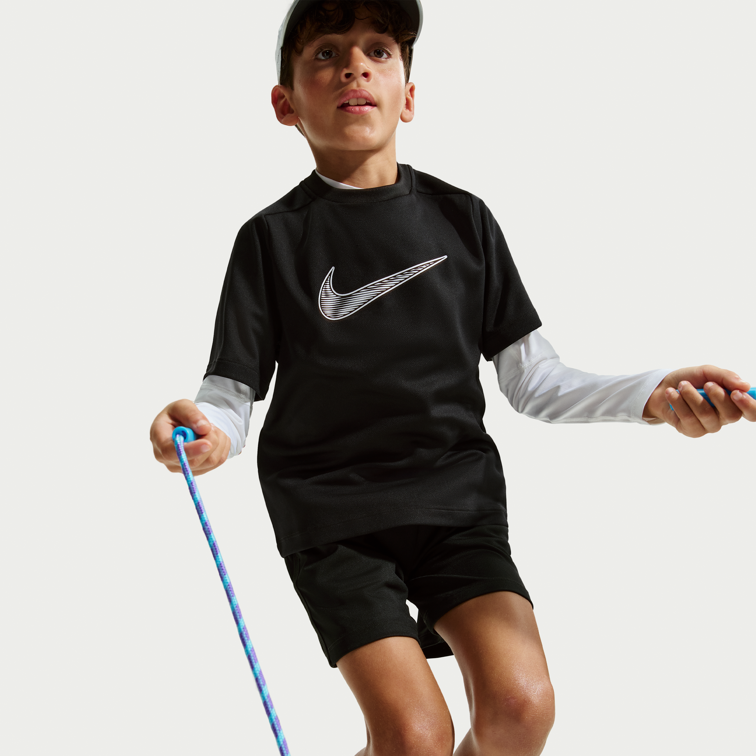 Thumbnail - Nike Multi Dri-FIT Kurzarm-Trainingsoberteil (ältere Kinder, Jungen) - Schwarz