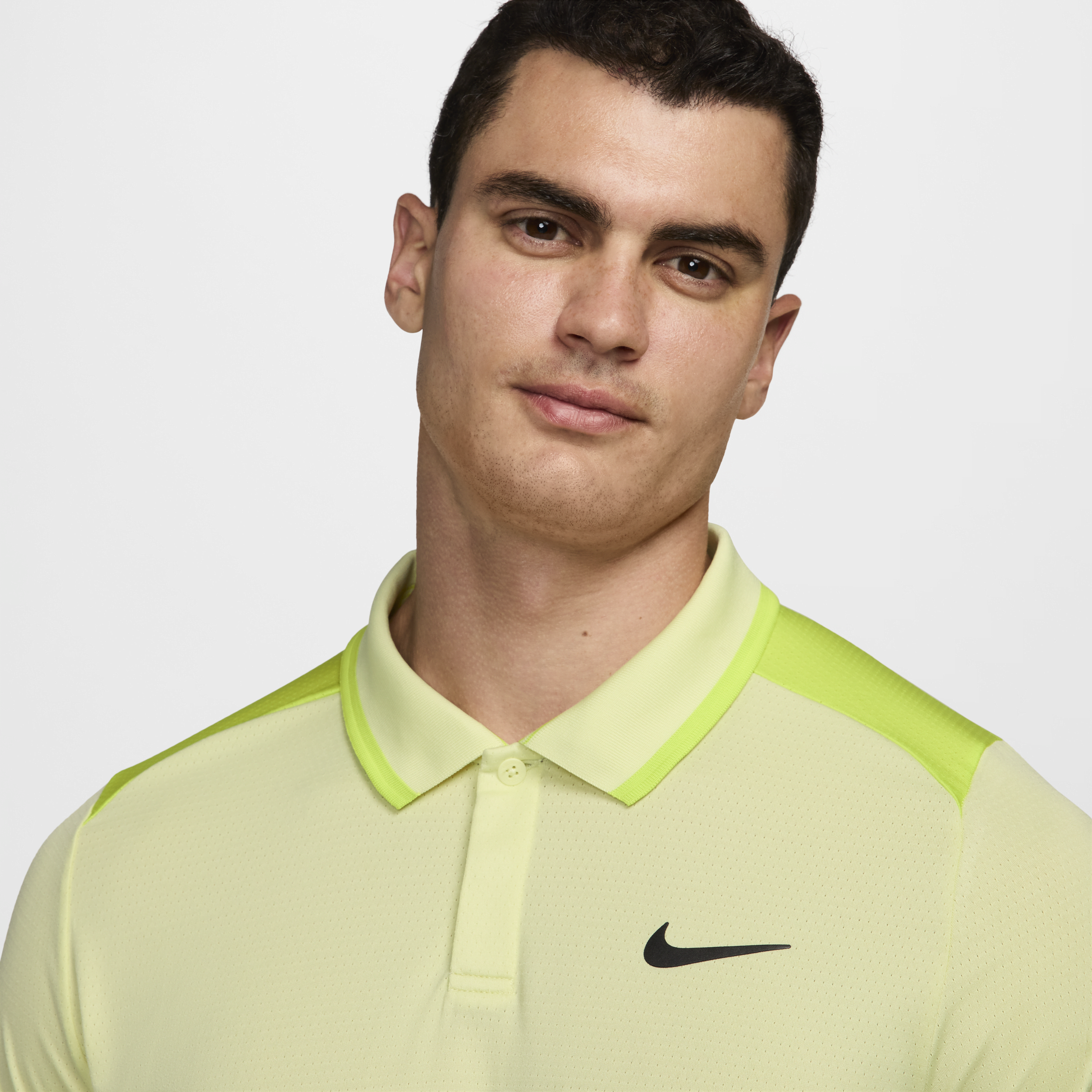Nike Court Advantage Dri-FIT tennispolo voor heren Geel